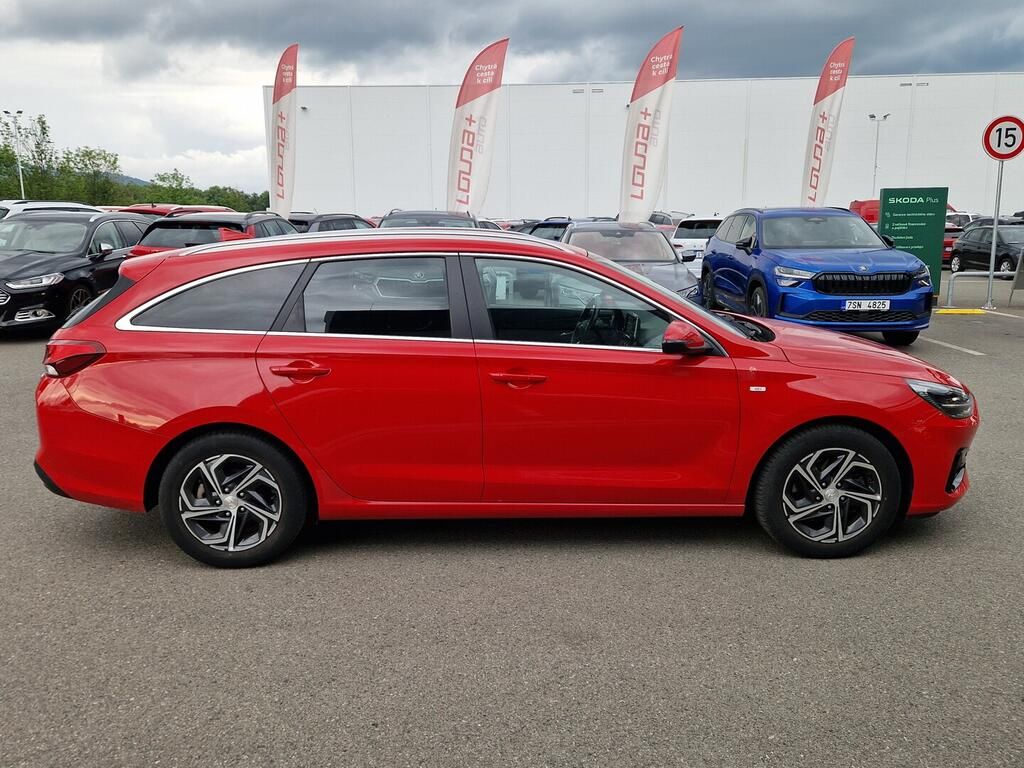 Hyundai i30, 1.5 T-GDI 117 kW - fotka 3