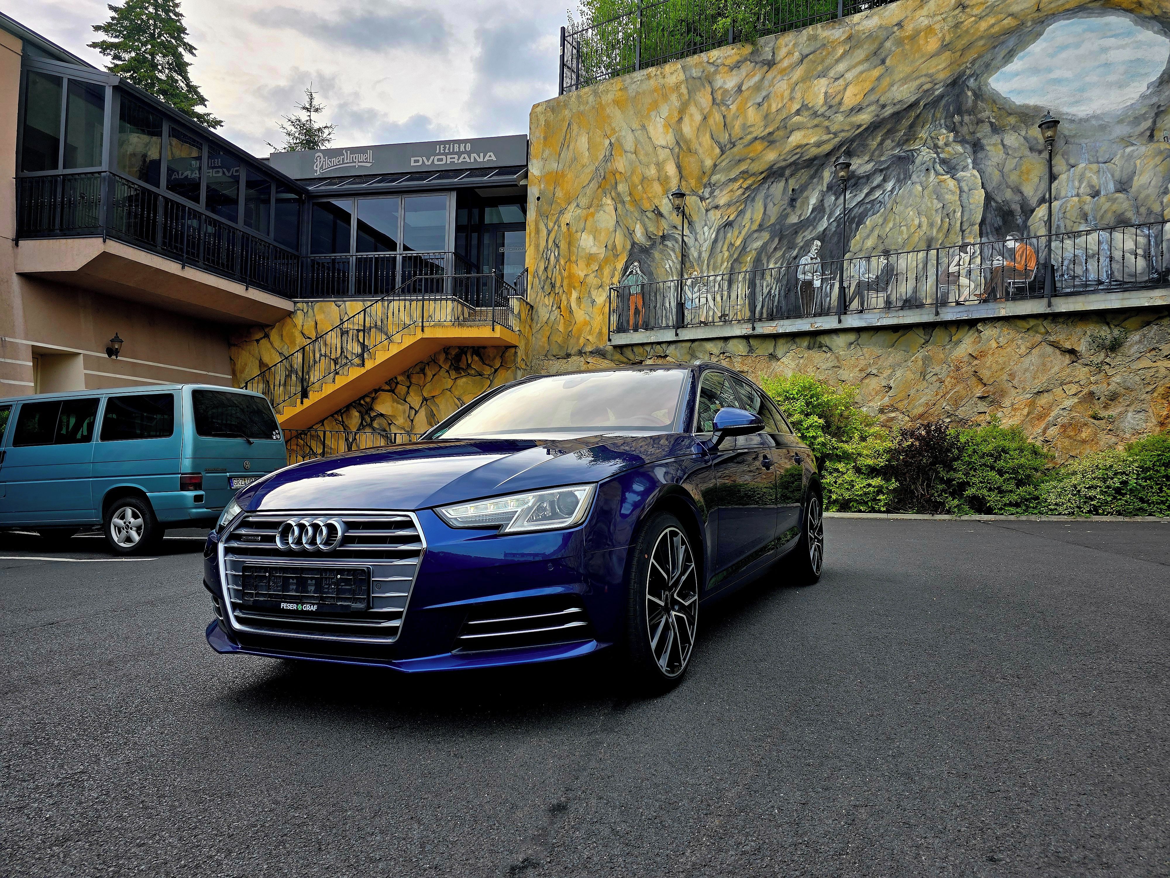 Audi A4, 2.0 tdi, 110kW, 4x4, S-line - fotka 3