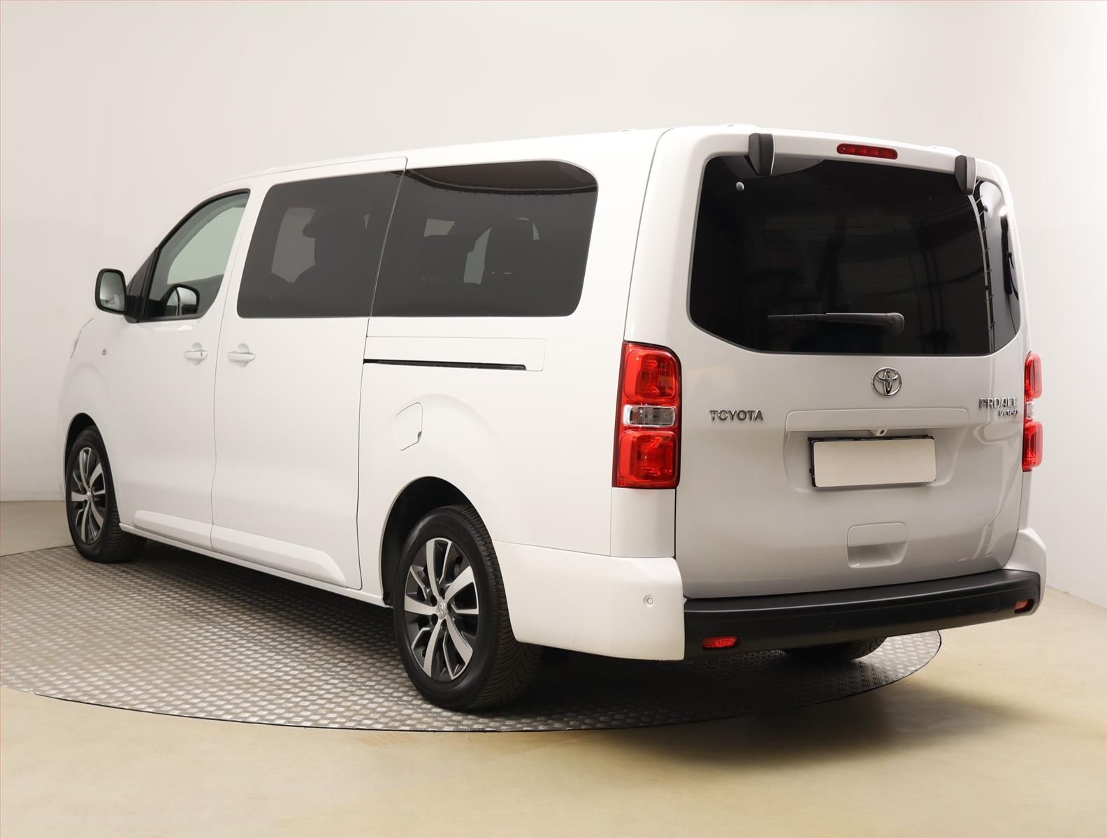 Toyota Proace Verso, 2.0 D-4D, Family, Klima, ČR - fotka 4