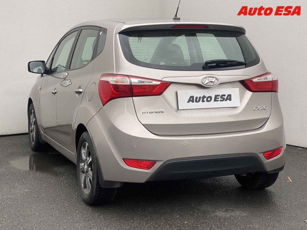 Hyundai ix20, 1.6gdi,ČR - fotka 6