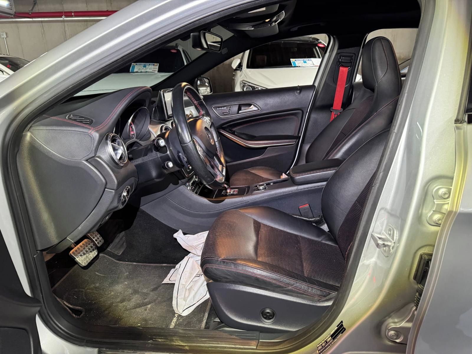 Mercedes-Benz GLA, 45 4MATIC,360PS,AMG,Carbon,DPH - fotka 5