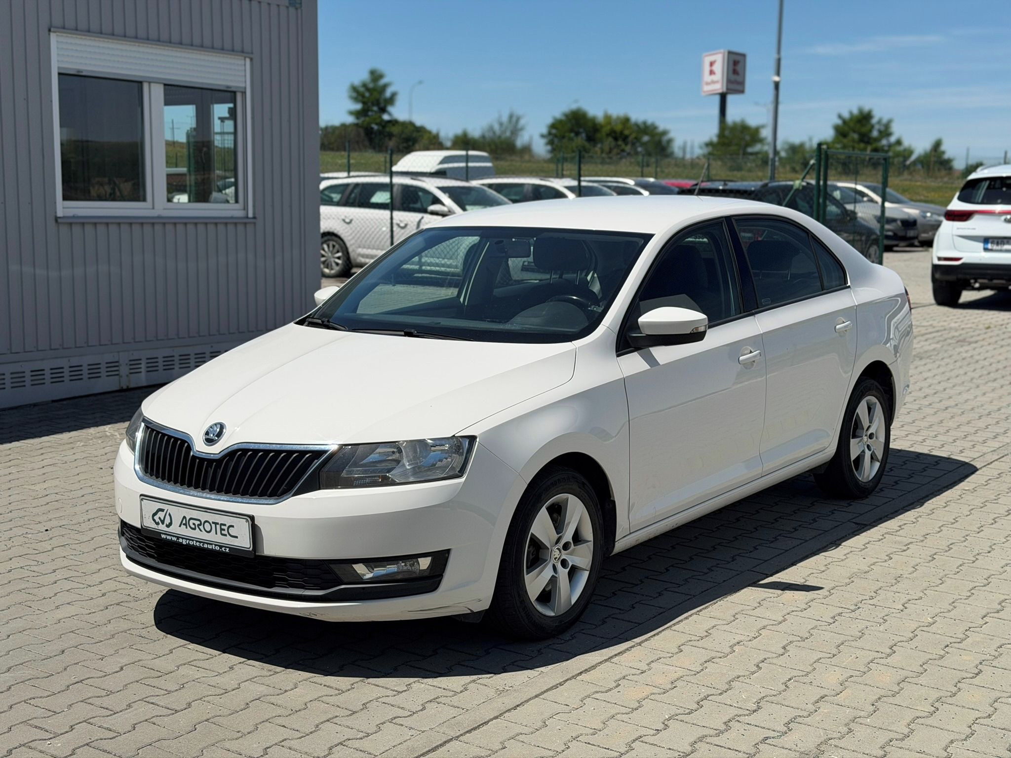 Škoda Rapid, 1.6 TDI 85 kW Ambition - fotka 3
