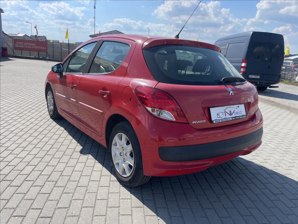 Peugeot 207, 1,4 i 54kw Klima ESP - fotka 3
