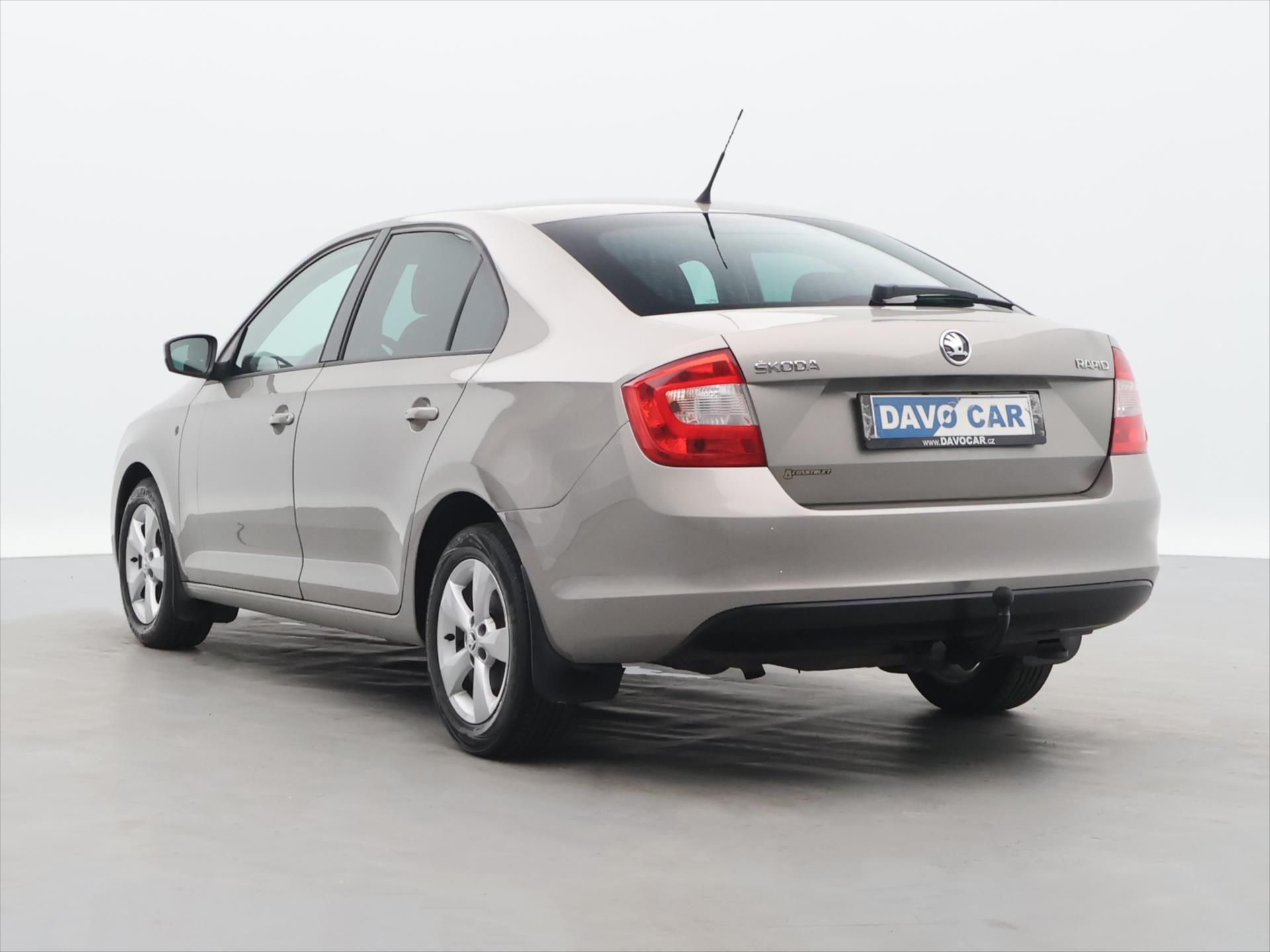 Škoda Rapid, 1,2 TSI 63kW Ambition Fresh - fotka 5