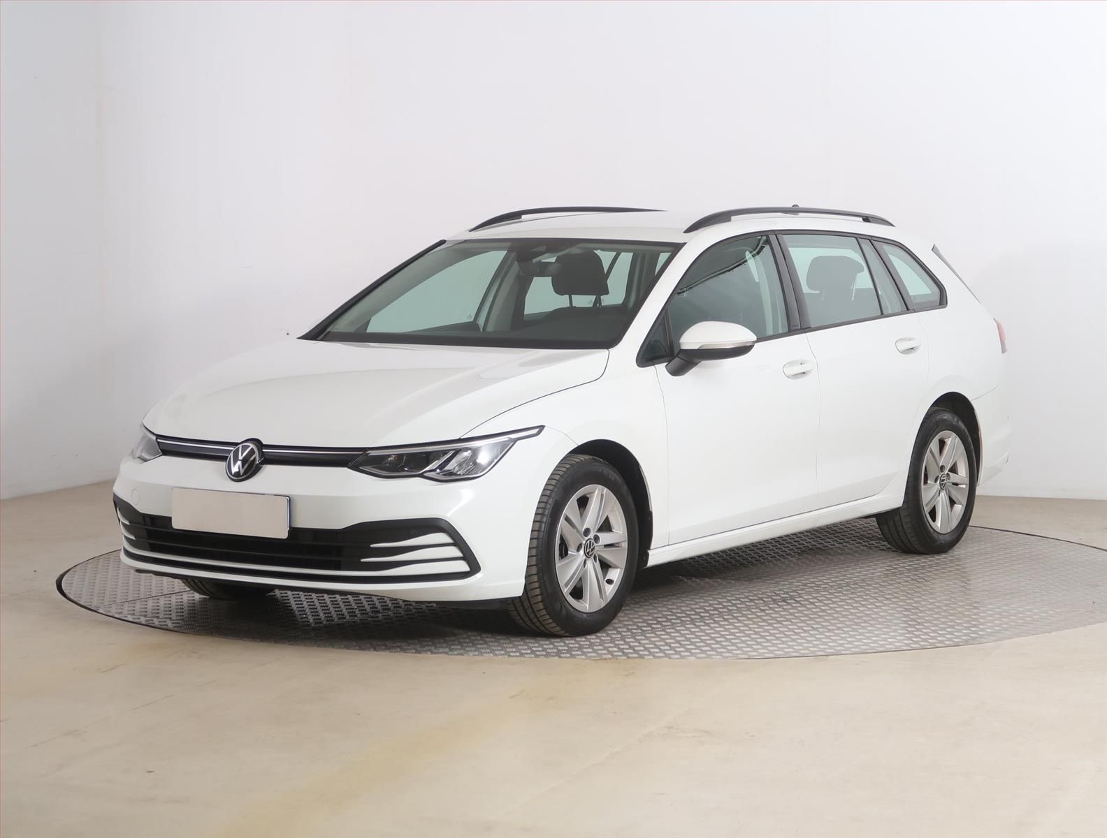 Volkswagen Golf, 2.0 TDI, Life, Serv.kniha - fotka 2