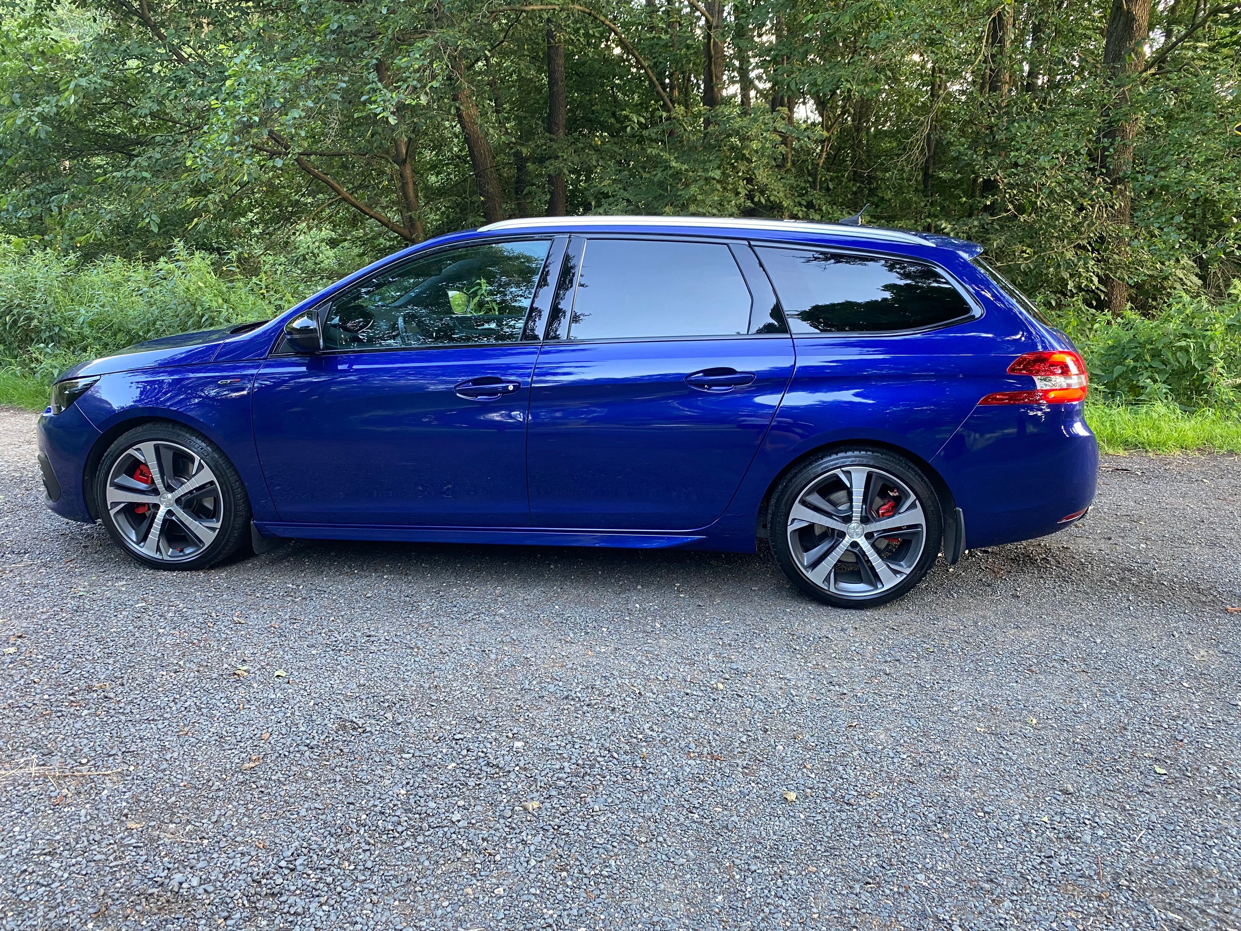 Peugeot 308, SW GT 2.0 180k BlueHDI EAT8 - fotka 2