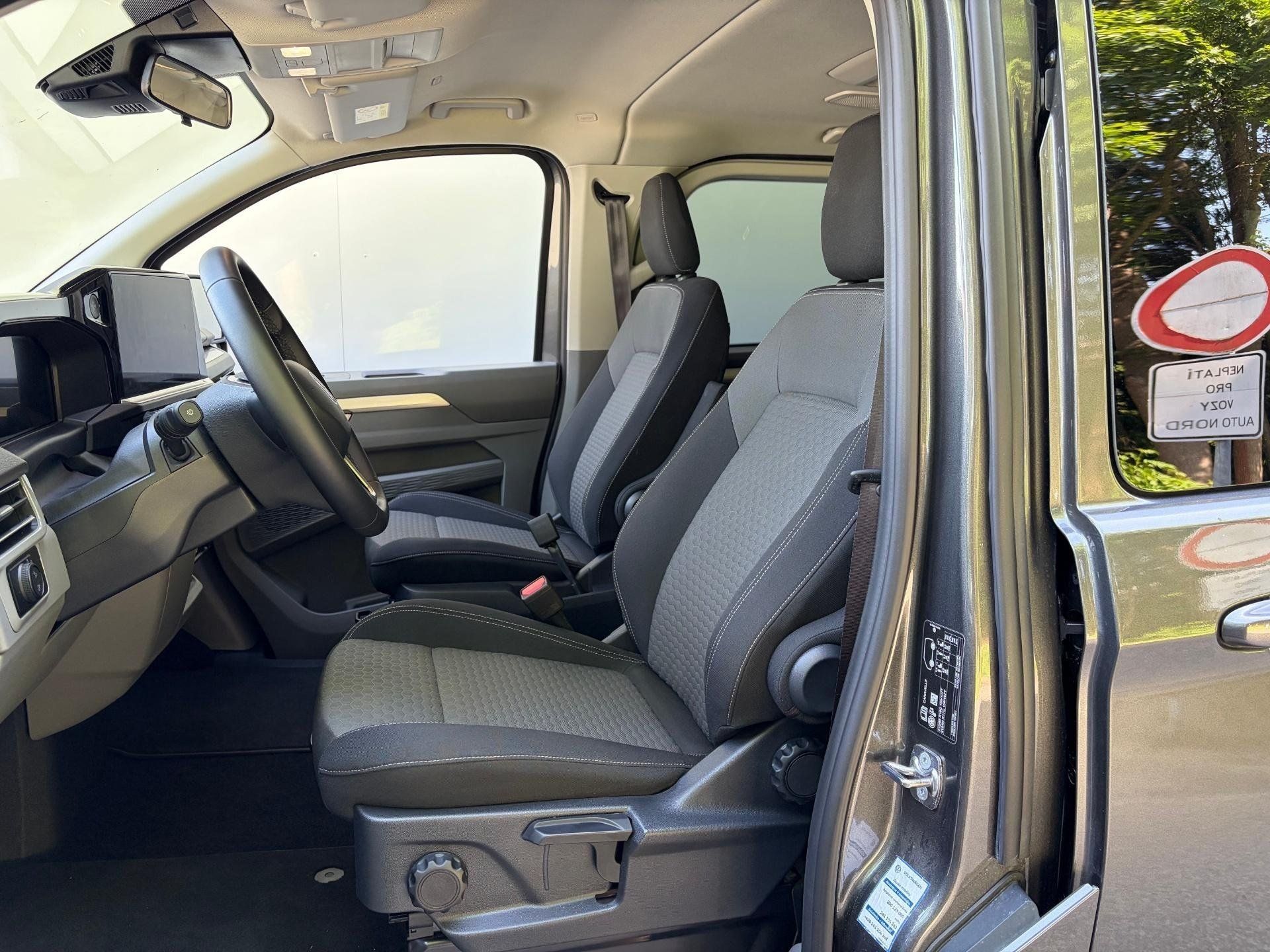 Volkswagen Caravelle, Caravelle 2.0 TDI 110kW Life - fotka 6