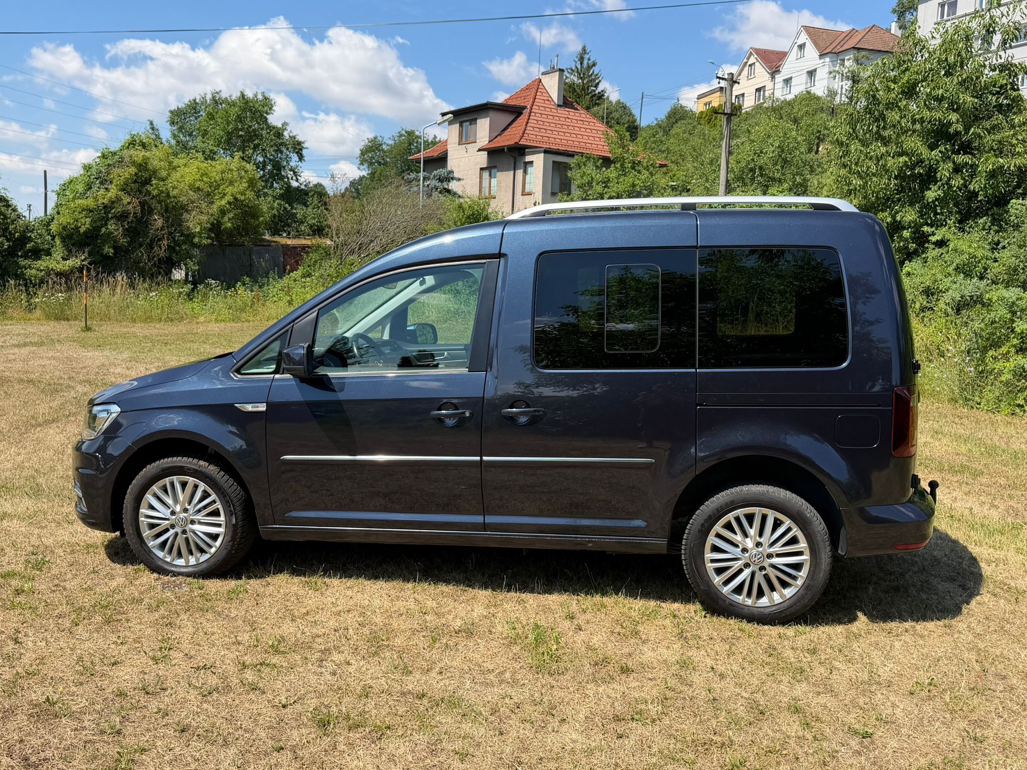 Volkswagen Caddy, HIGHLINE 2,0 TDI - 110 KW - fotka 4