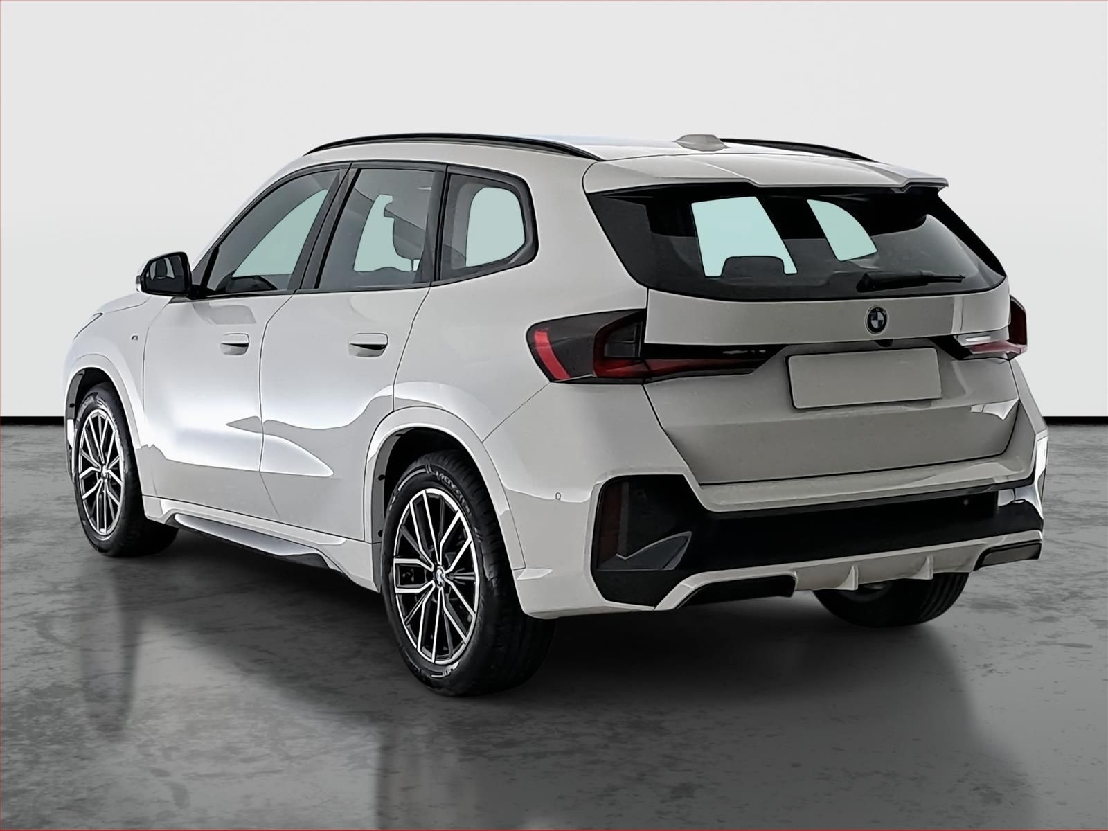 BMW X1, sDrive18i, M Sport Plus - fotka 4