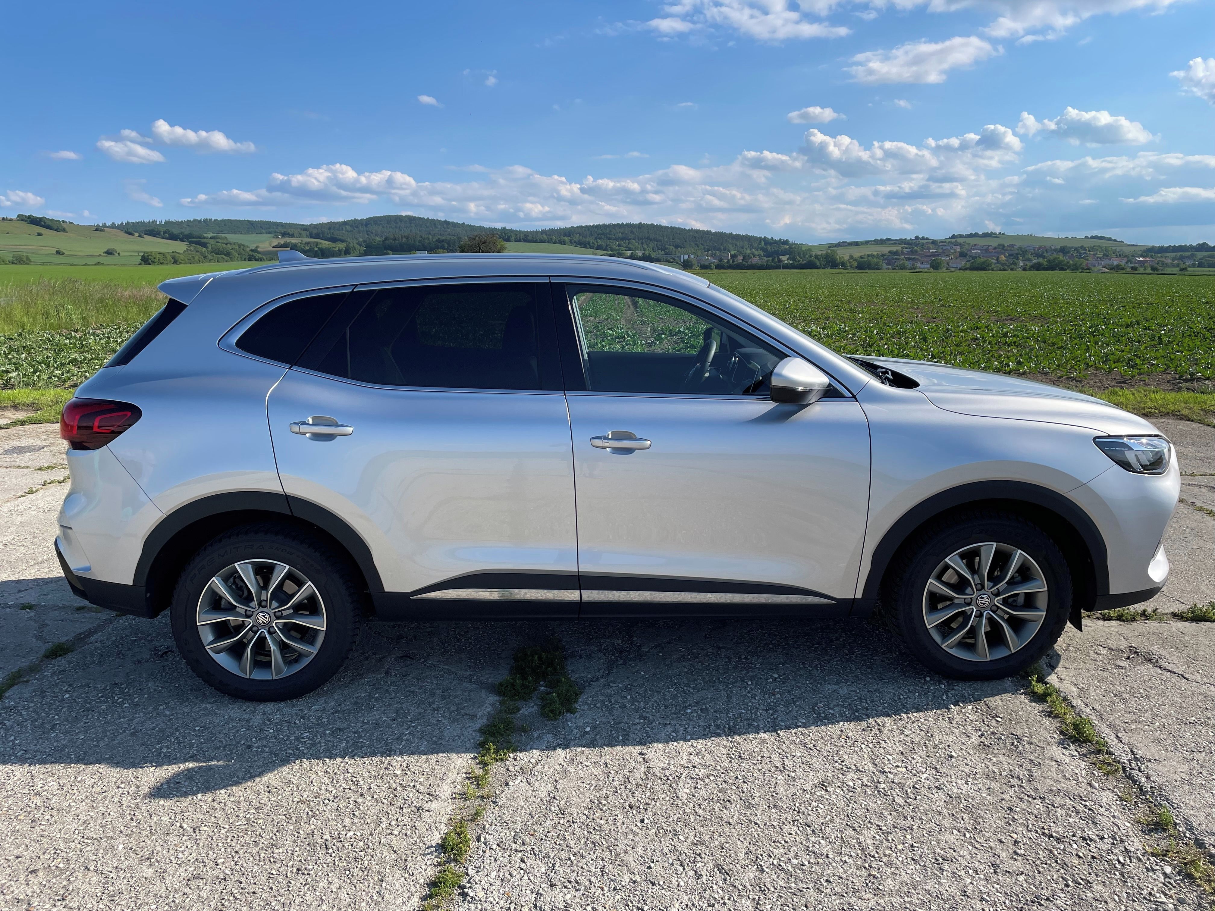 MG HS, 1.5 TGI EXCITE AUT CZ 1 maj. - fotka 6