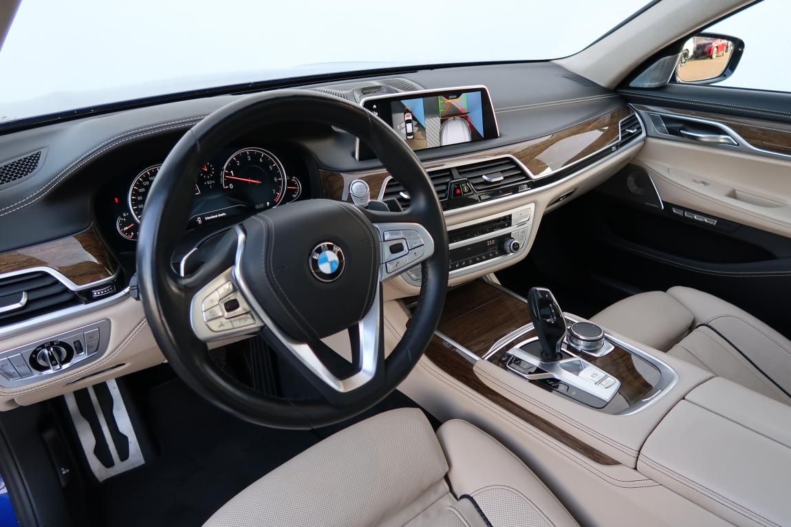 BMW Řada 7, 750Li xDrive - fotka 6