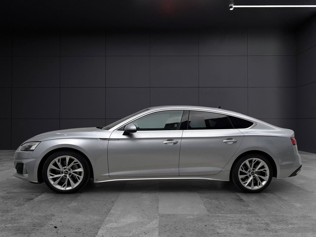 Audi A5, 45TFSI quattro NezT Kam Matrix - fotka 3