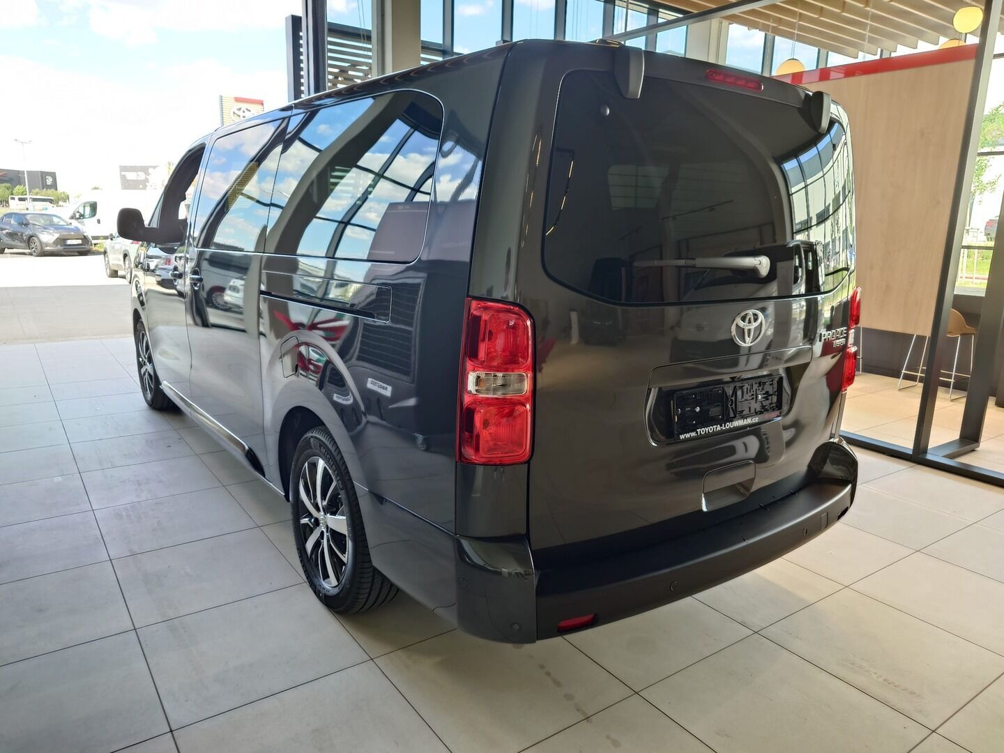 Toyota Proace Verso, Family L2 8AT - fotka 5