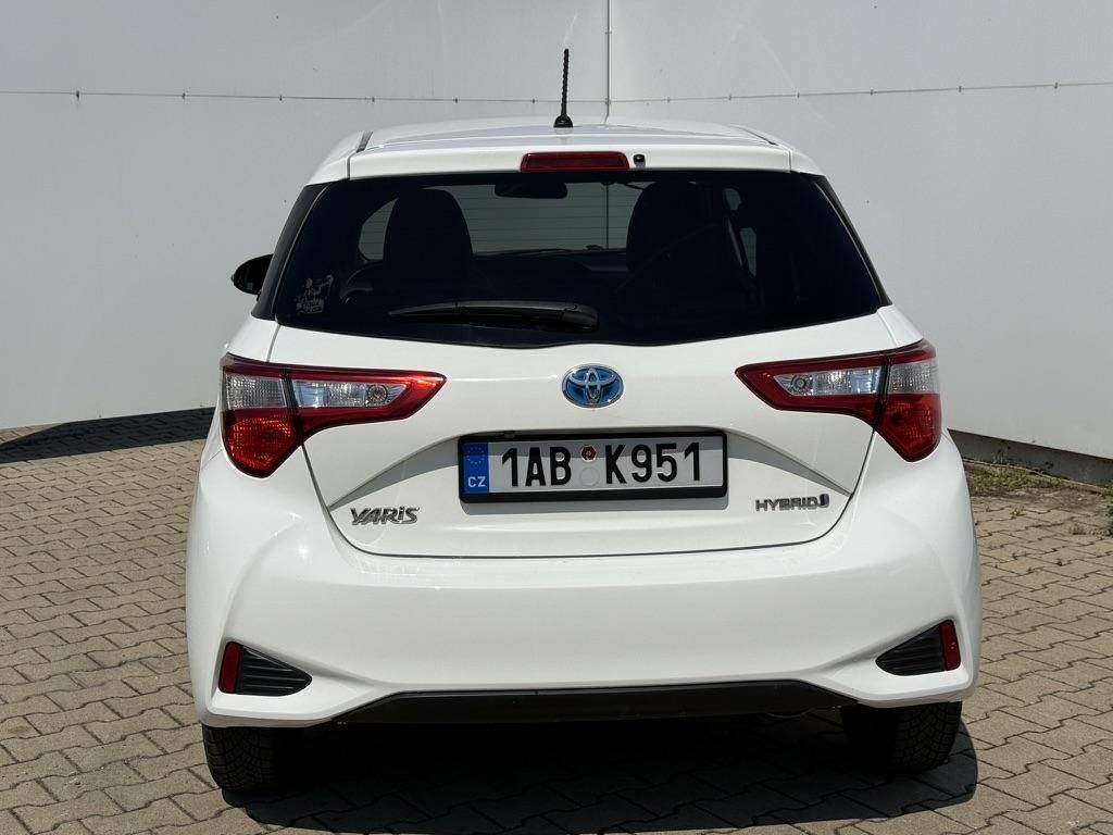 Toyota Yaris, 1.5 Hybrid - fotka 5