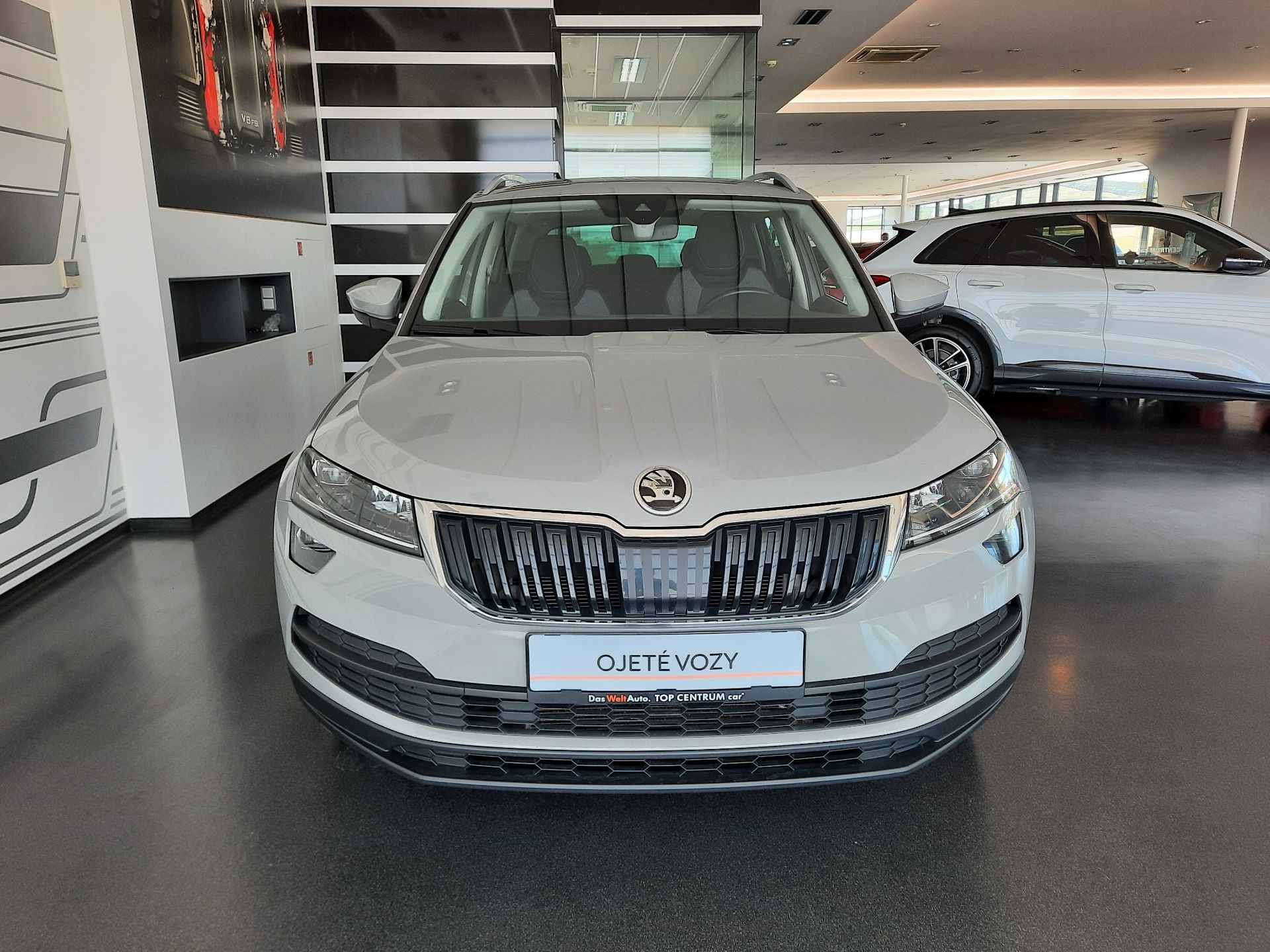 Škoda Karoq, 1.5 TSI (110kW/150k) DSG, Ambi - fotka 4