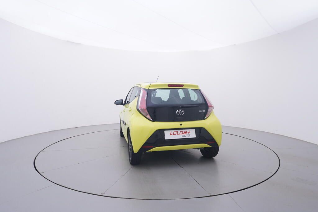 Toyota Aygo, 1.0 1.0i 51 kW - fotka 4