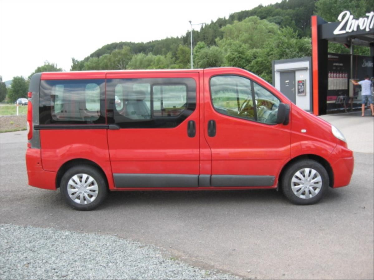 Renault Trafic, 2,0 6 Míst - fotka 4