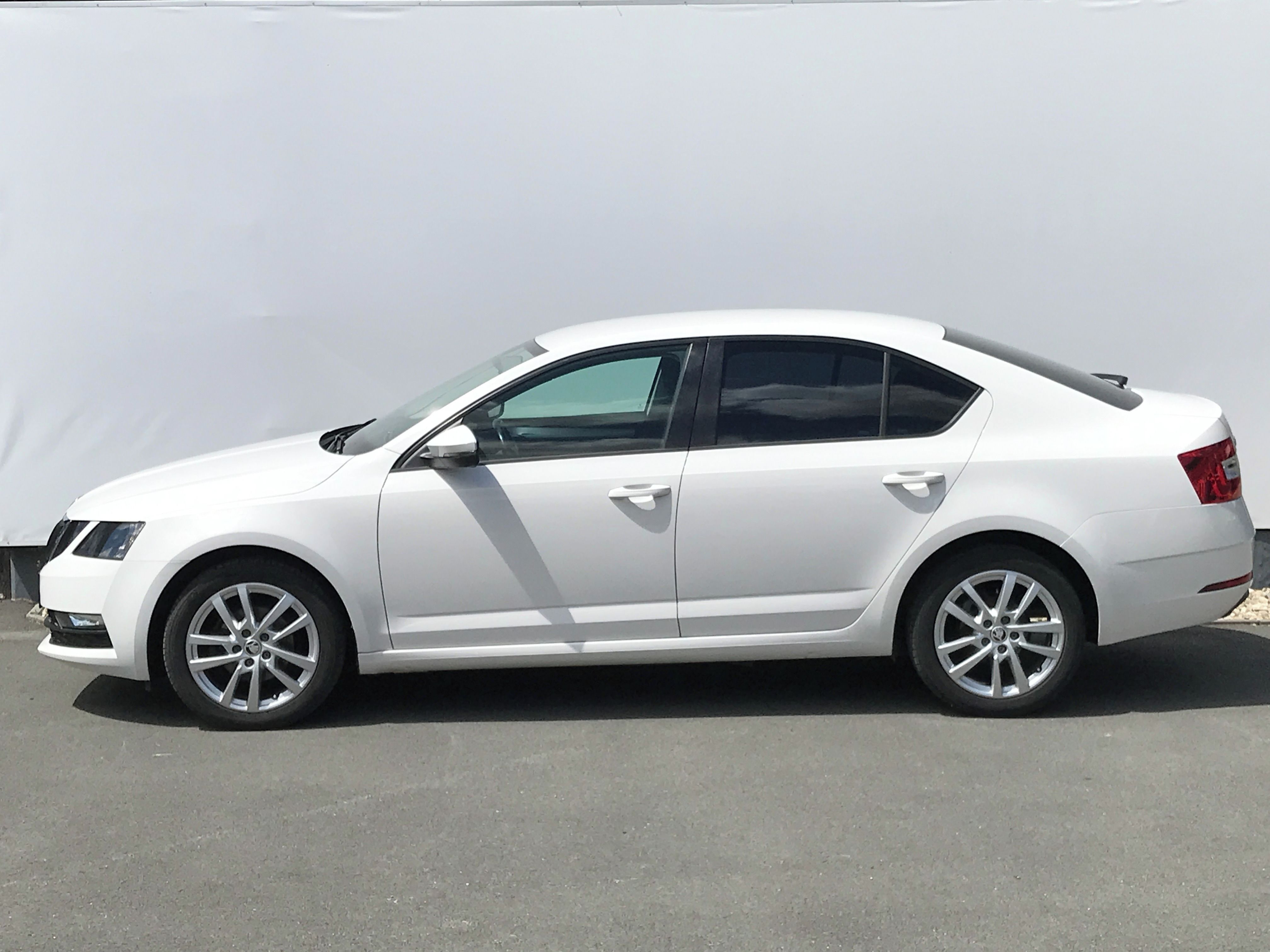 Škoda Octavia, 1,6TDI/85kW Ambition - fotka 4