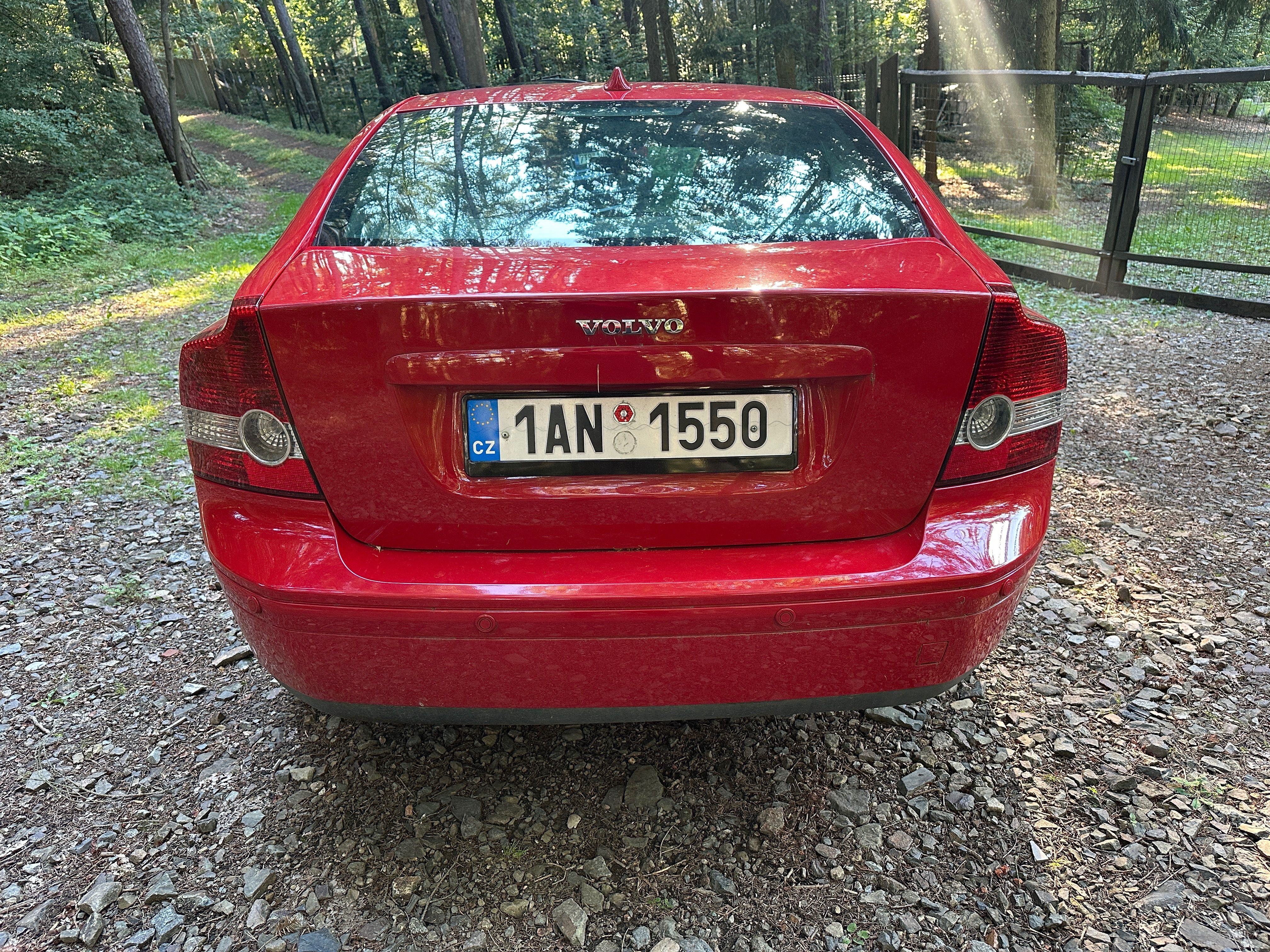 Volvo S40, VADA MOTORU !!! - fotka 2