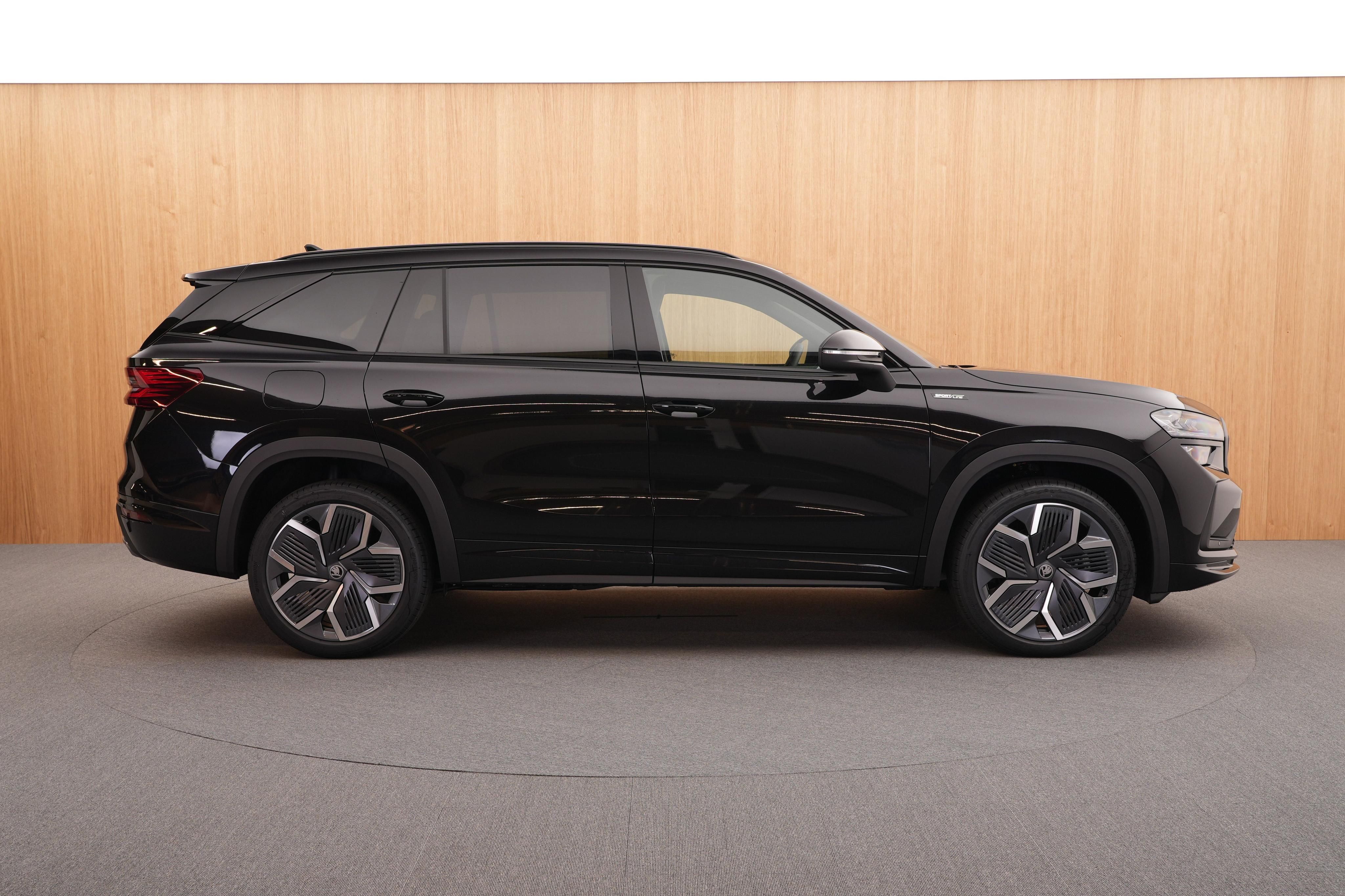 Škoda Kodiaq, Sportline 2.0 TSI 4x4 DSG - fotka 5
