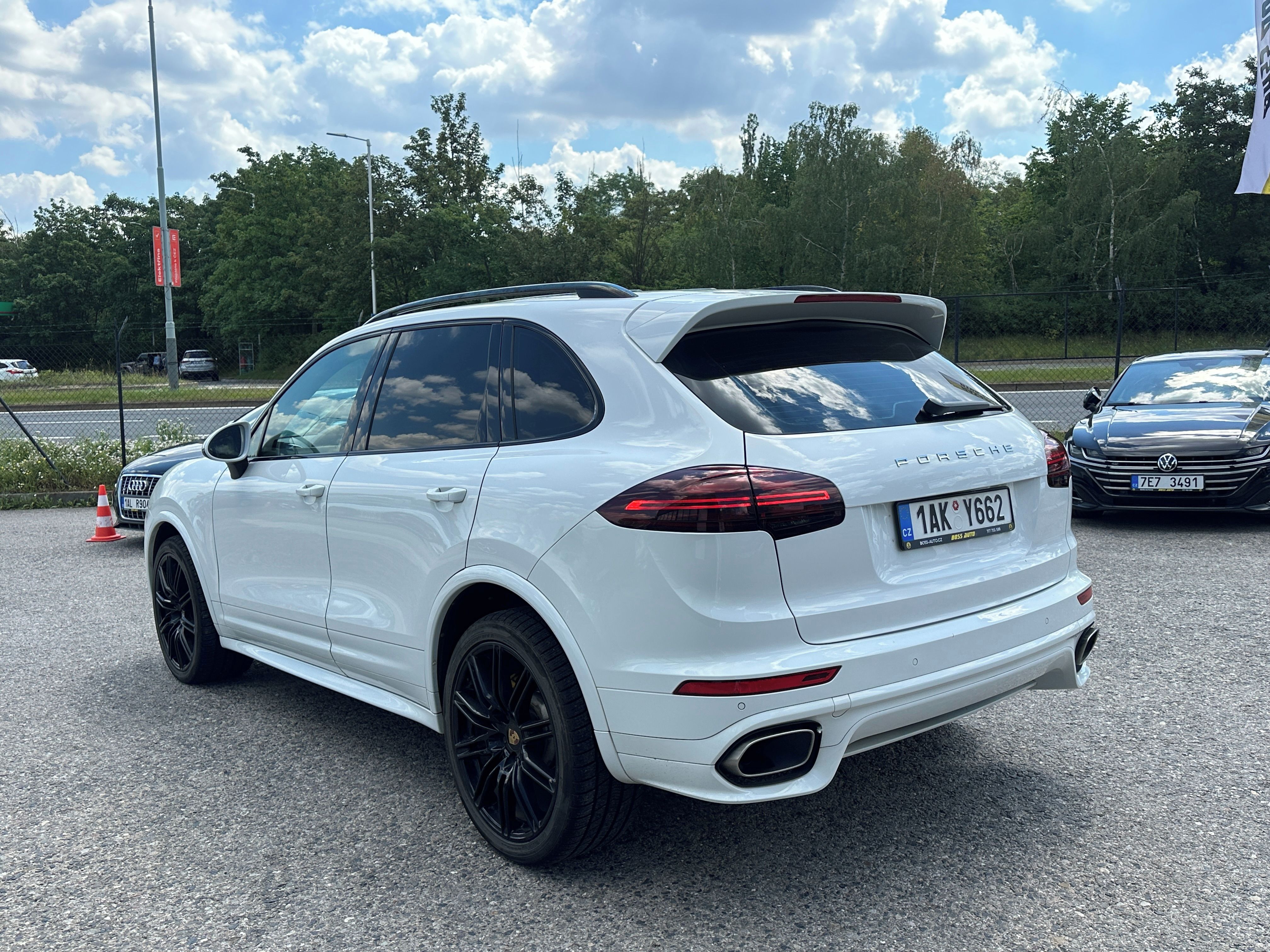 Porsche Cayenne, Porsche Cayenne 2015 - fotka 6