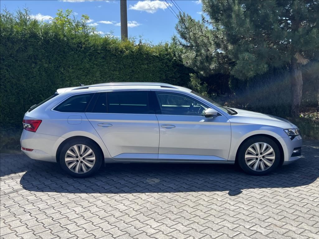 Škoda Superb, 2,0 TDI DSG Premium Edition - fotka 6