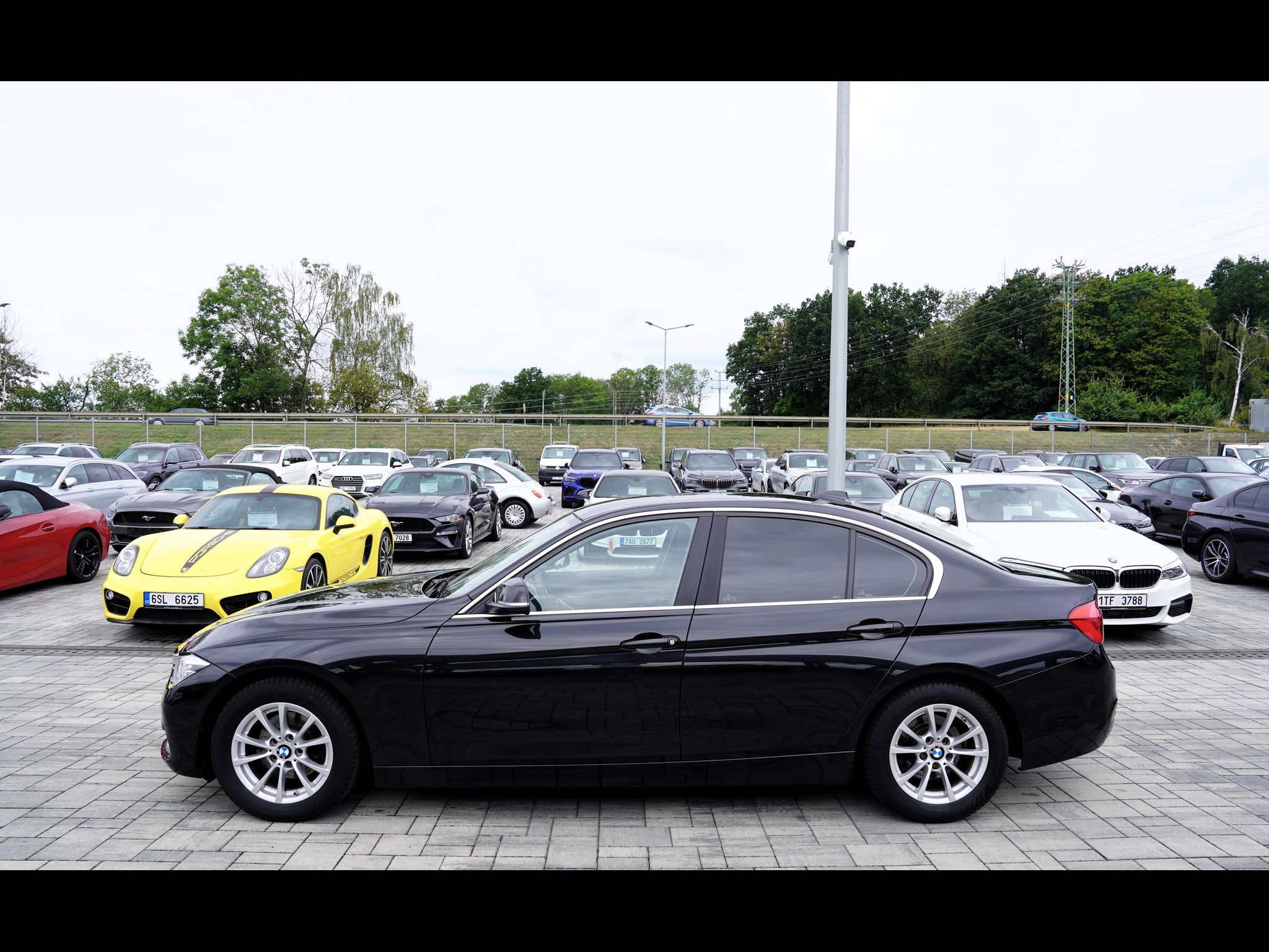 BMW Řada 3, 320d automat,EfficientDynamic - fotka 3