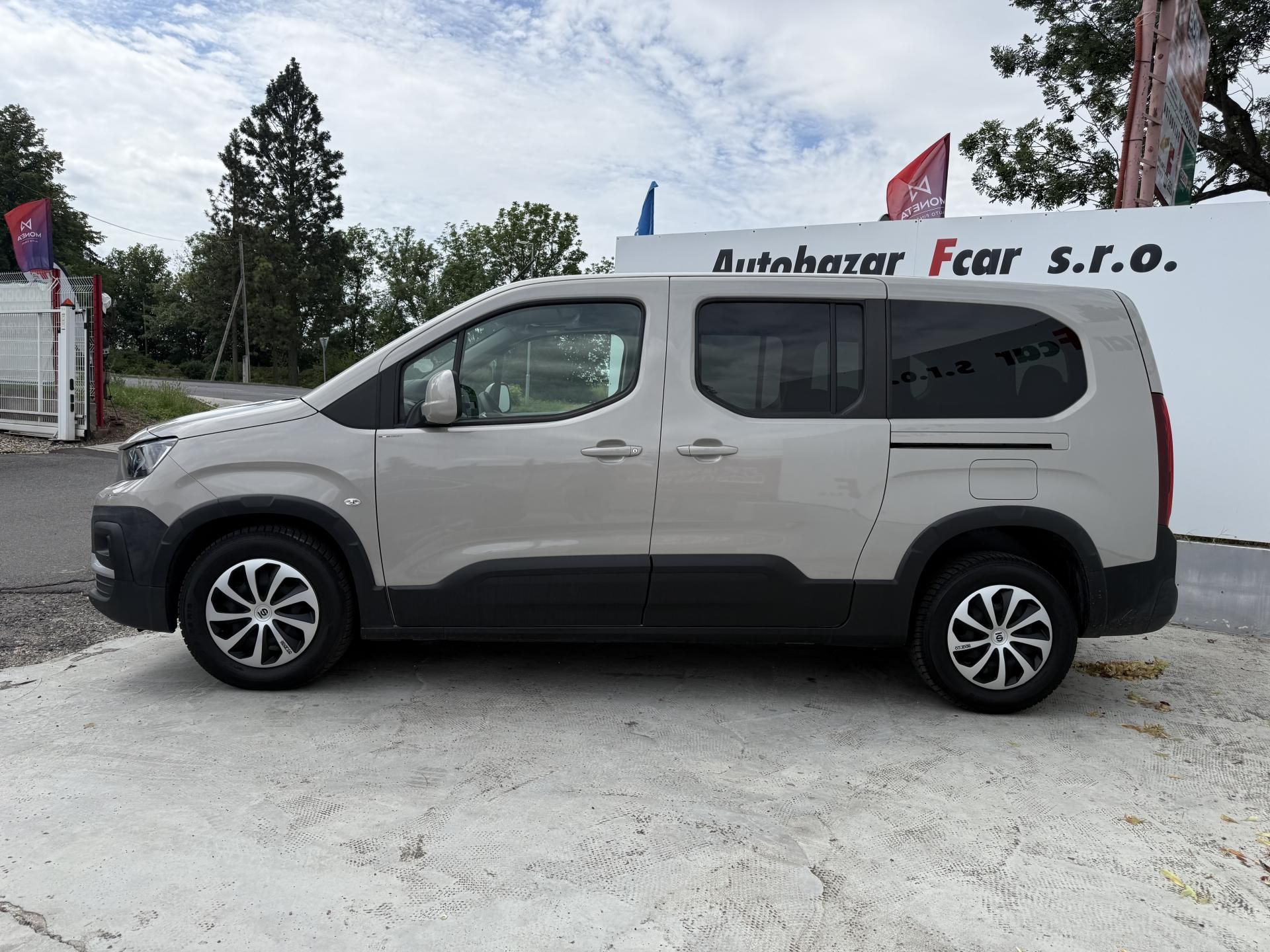 Peugeot Rifter, 1.2 PureTech 7 míst ser.knížka - fotka 4
