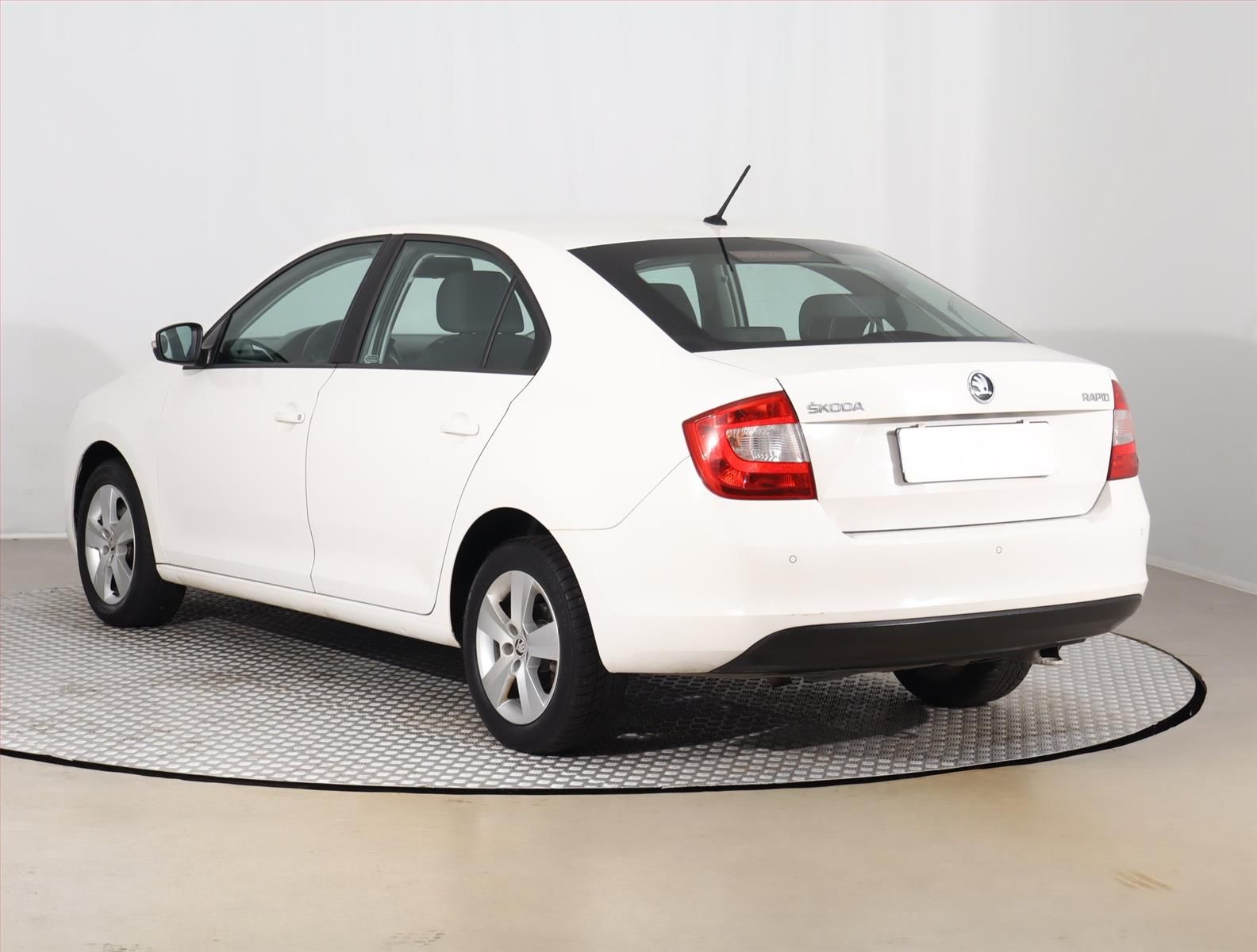Škoda Rapid, 1.2 TSI - fotka 4