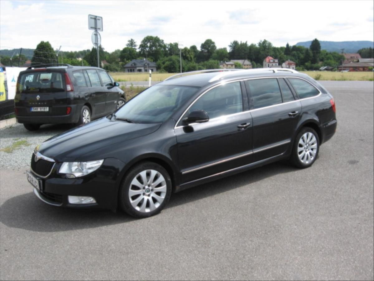 Škoda Superb, 2,0 TDi DSG - fotka 2