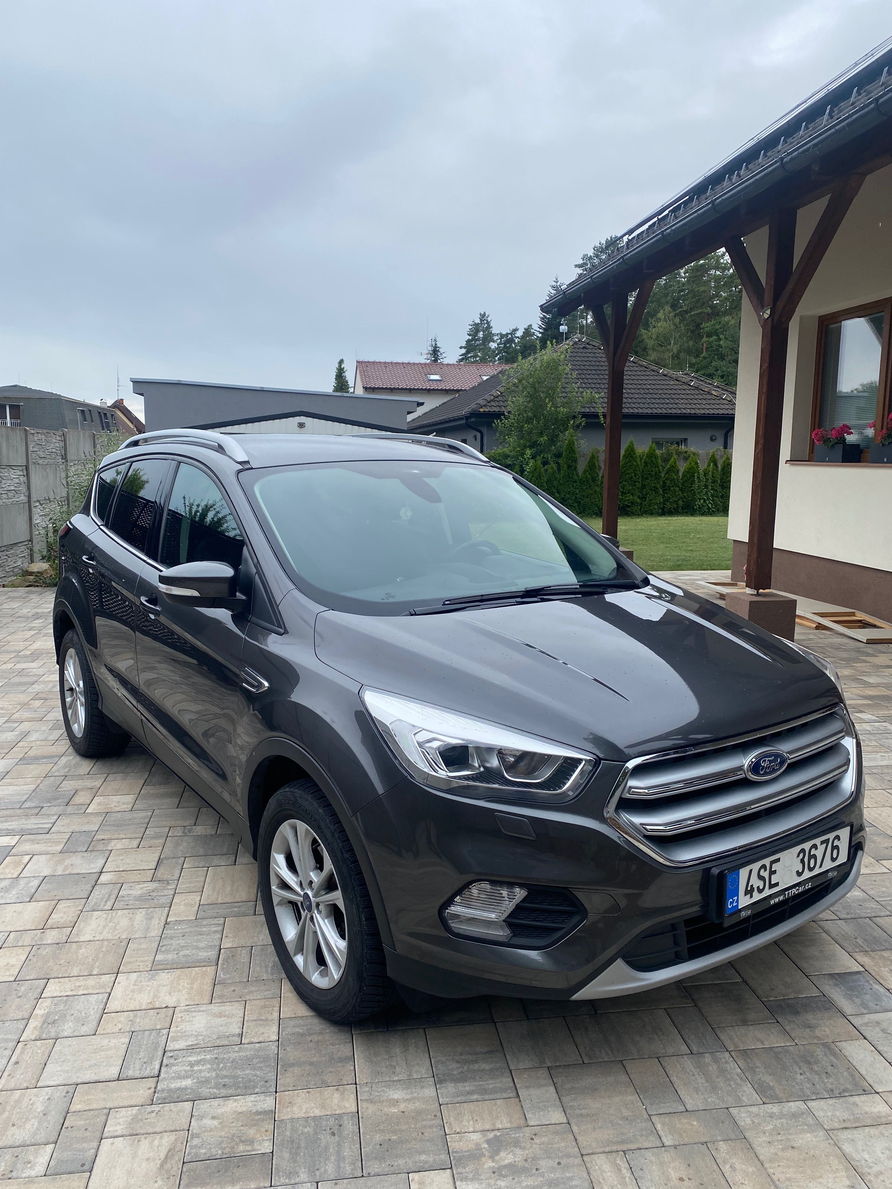 Ford Kuga, Ford Kuga 1.5 110kw - fotka 2