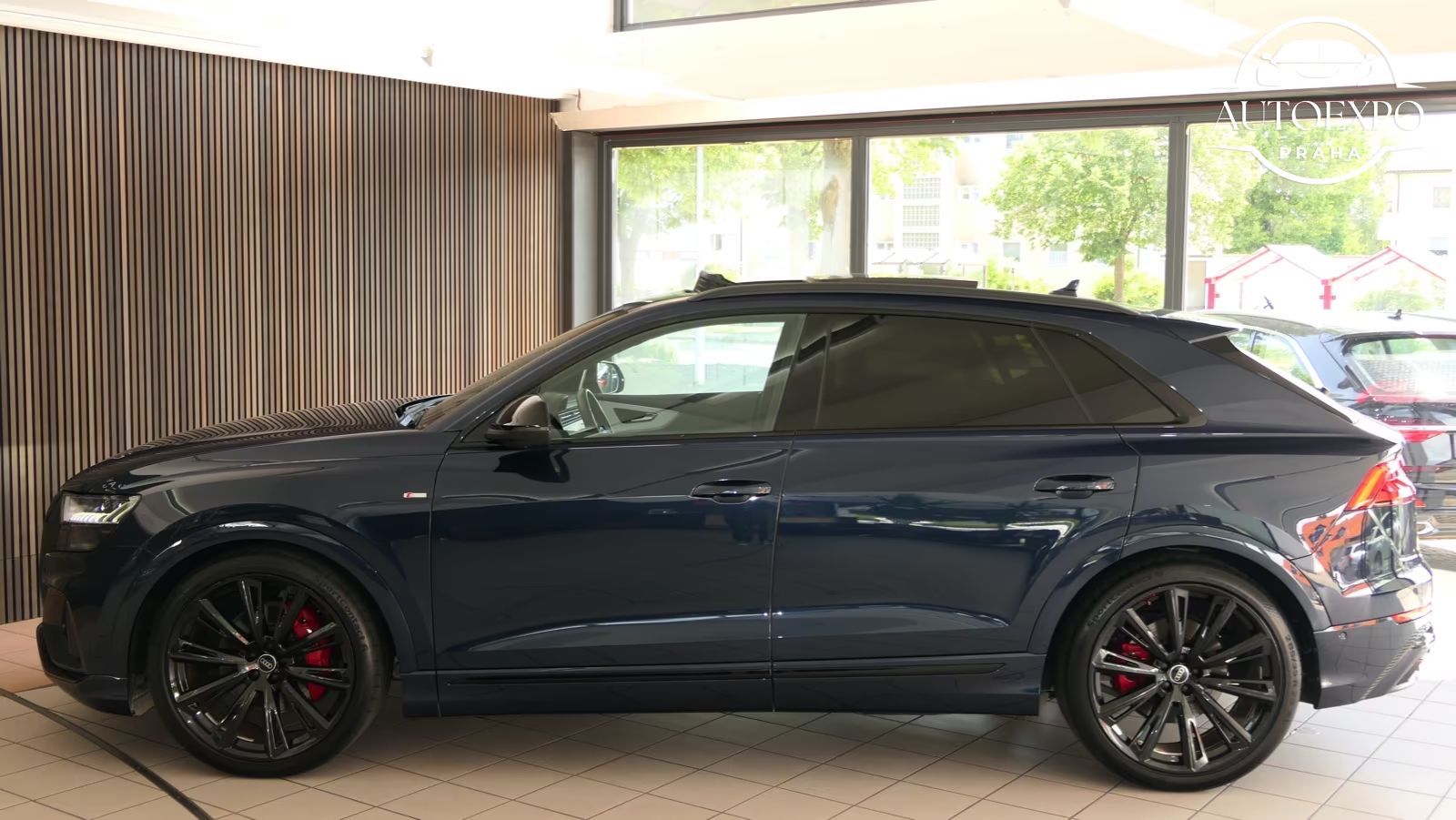 Audi Q8, 55 TFSI quattro competiton - fotka 4