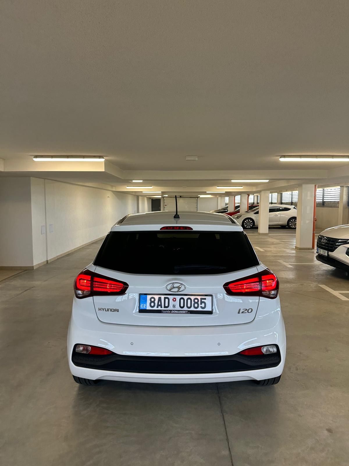 Hyundai i20, 1.2 62 kW ČR Servis 4válec - fotka 5