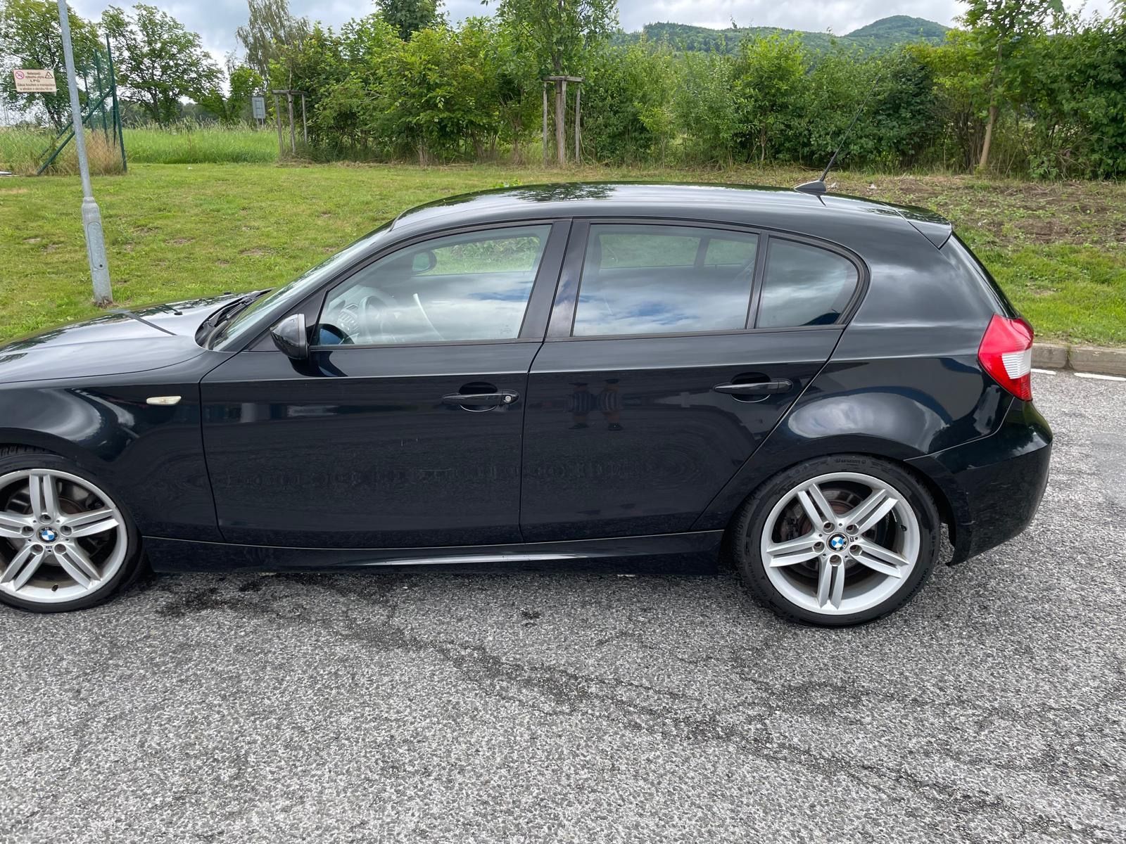 BMW Řada 1, BMW 130i super stav - fotka 2