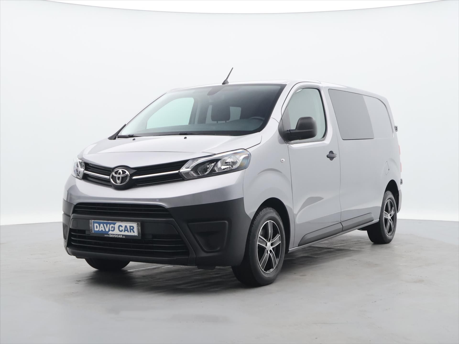 Toyota Proace, 2,0 D 106kW CZ DPH - fotka 3