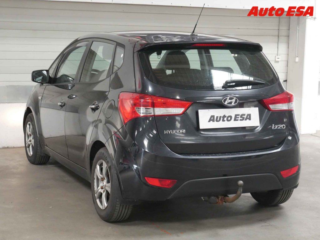 Hyundai ix20, 1.4,ČR - fotka 4
