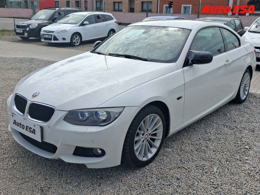 BMW Řada 3, 2.0 i - fotka 3