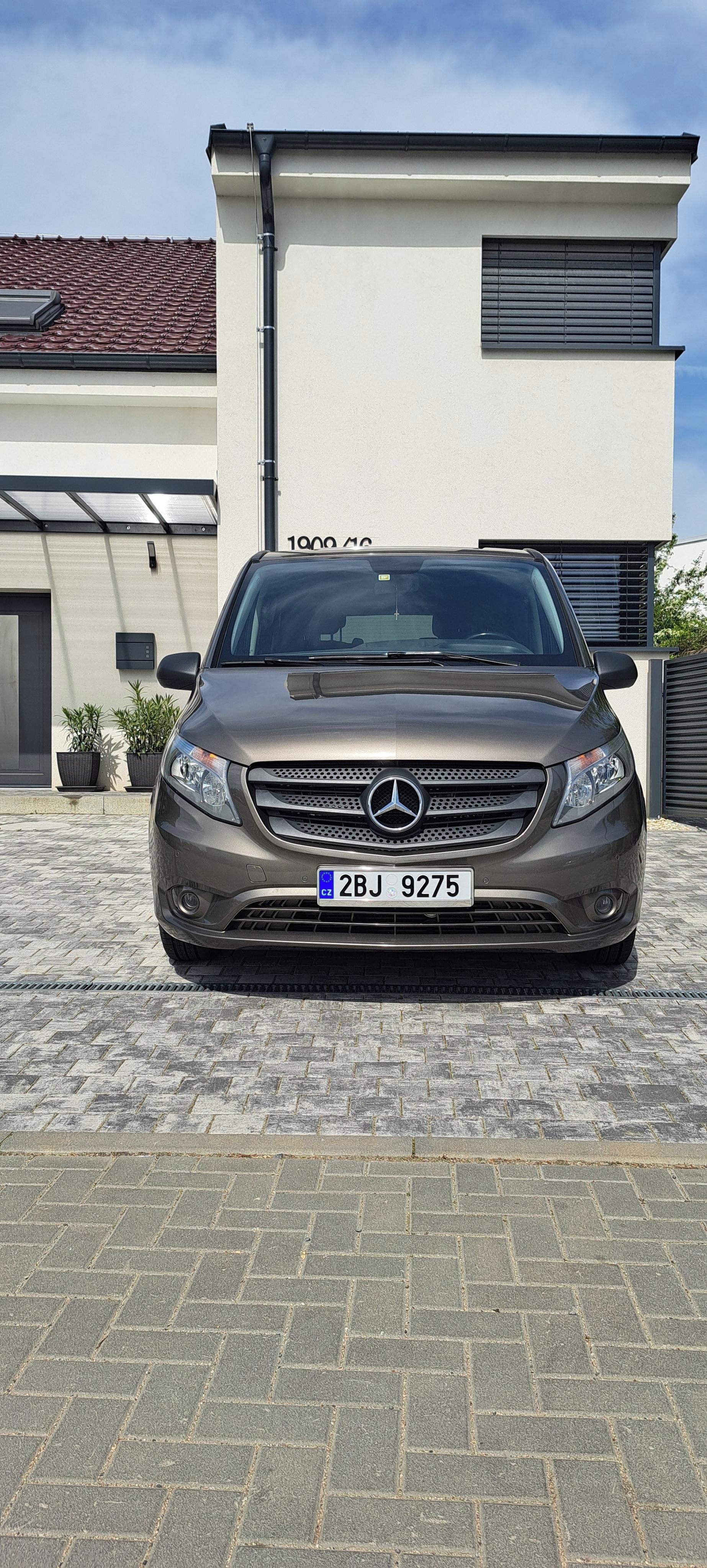 Mercedes-Benz Vito, Mercedes Vito Tourer - fotka 2