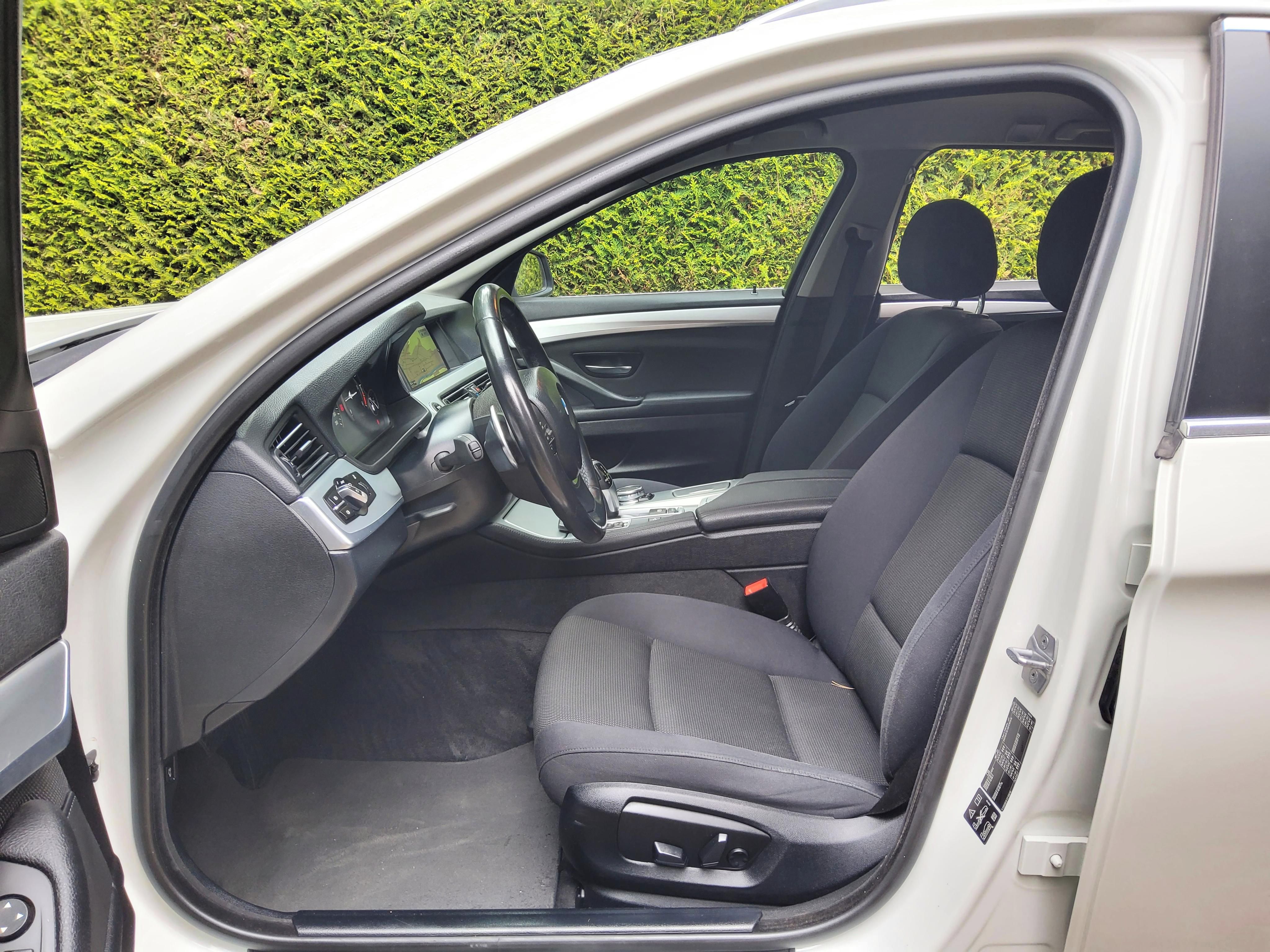 BMW Řada 5, 520d xDr.  ČR navi nez. topení - fotka 6