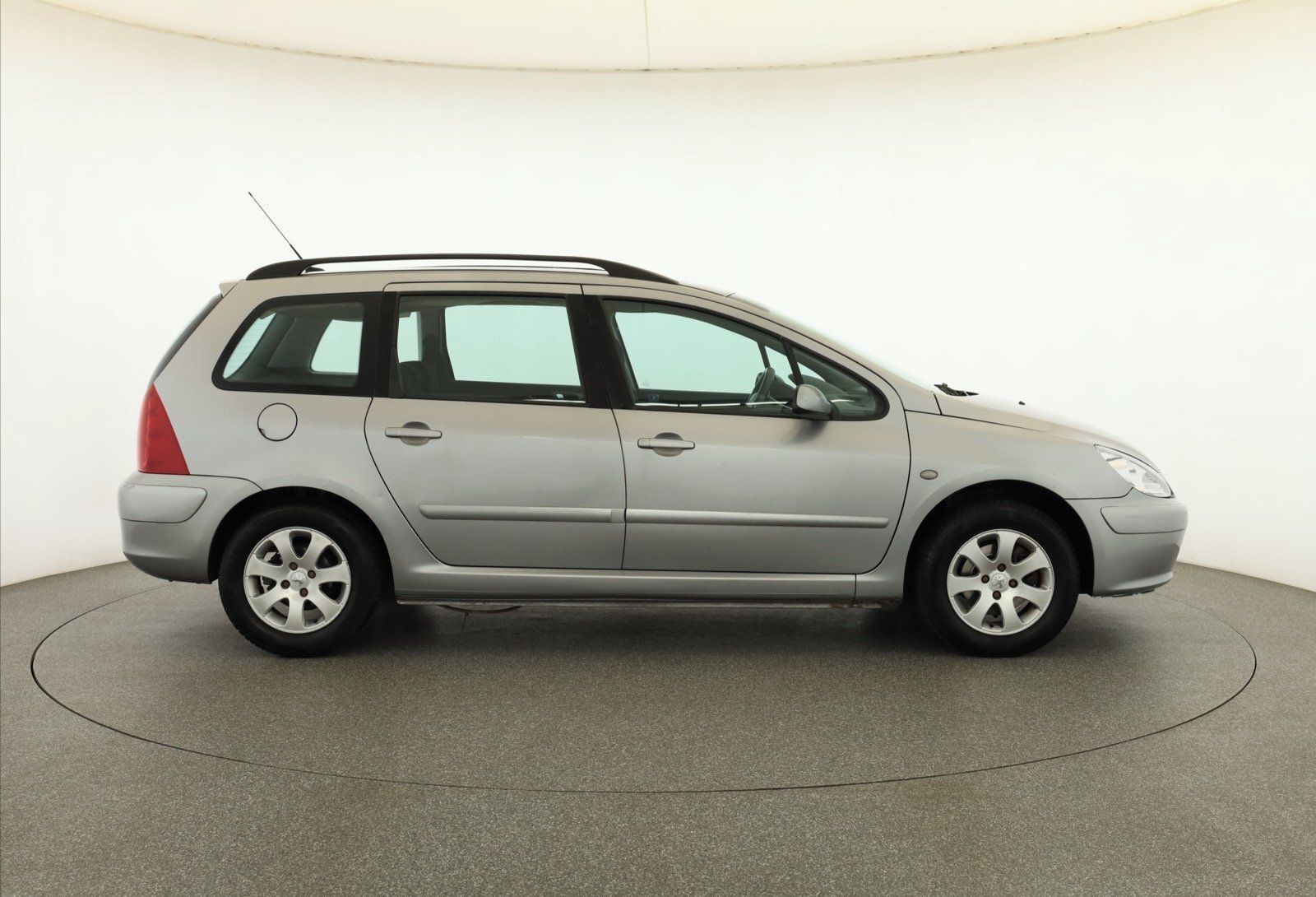Peugeot 307, 2.0 HDI, po STK - fotka 6