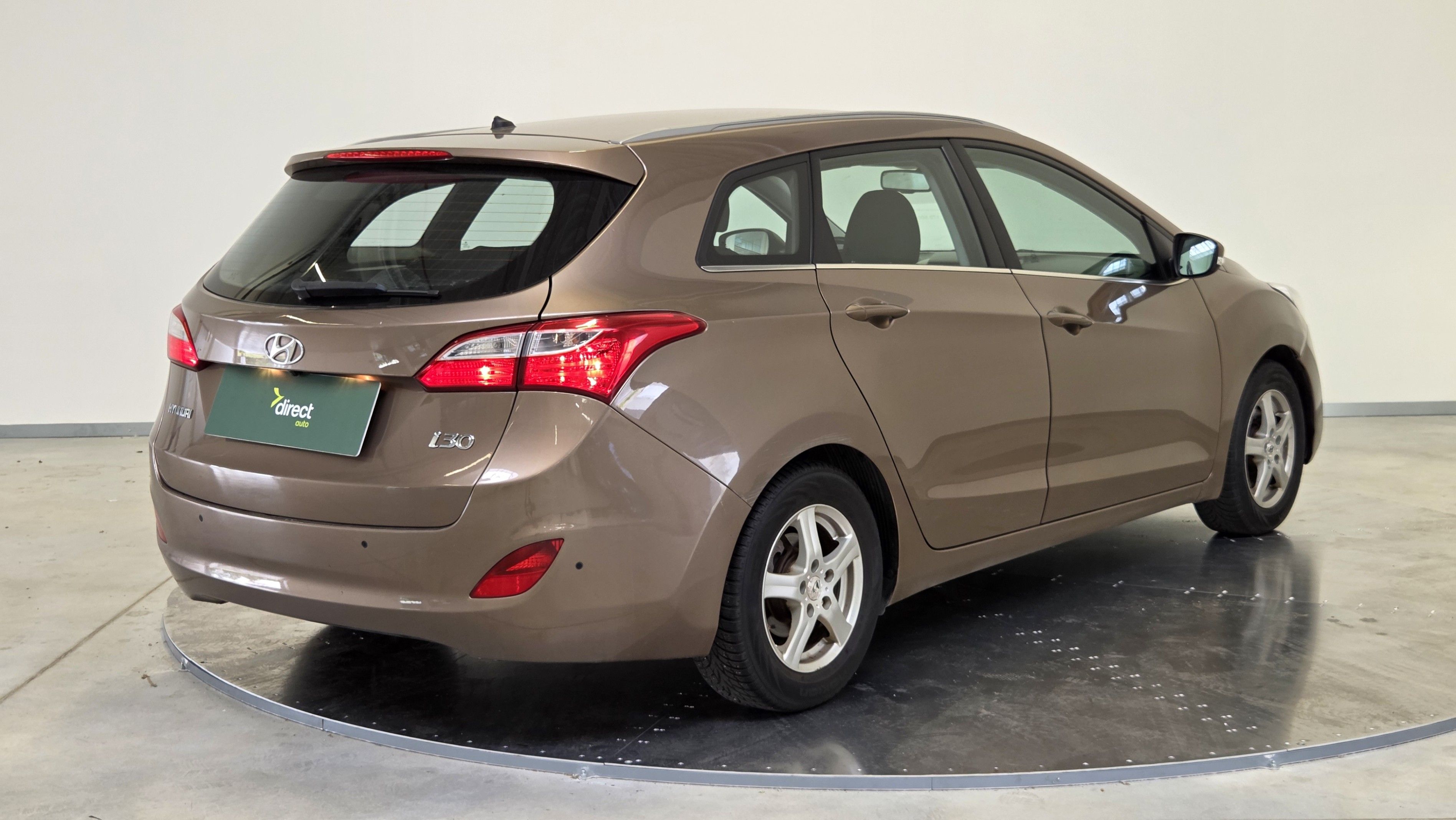 Hyundai i30, 1.6 MPI 88kW CVVT Weekend - fotka 4