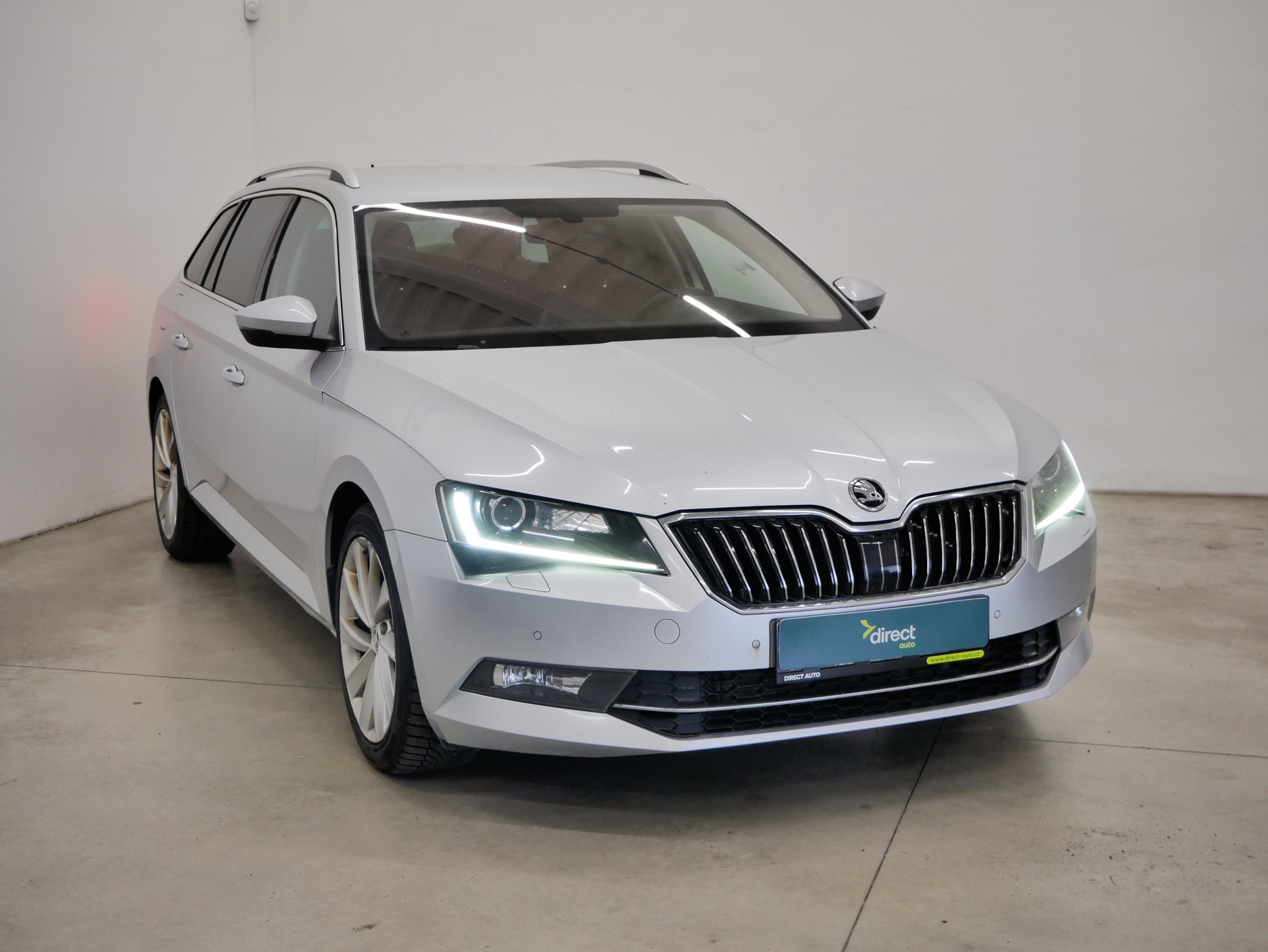 Škoda Superb, 2.0 TDI 110 kW Style - fotka 4