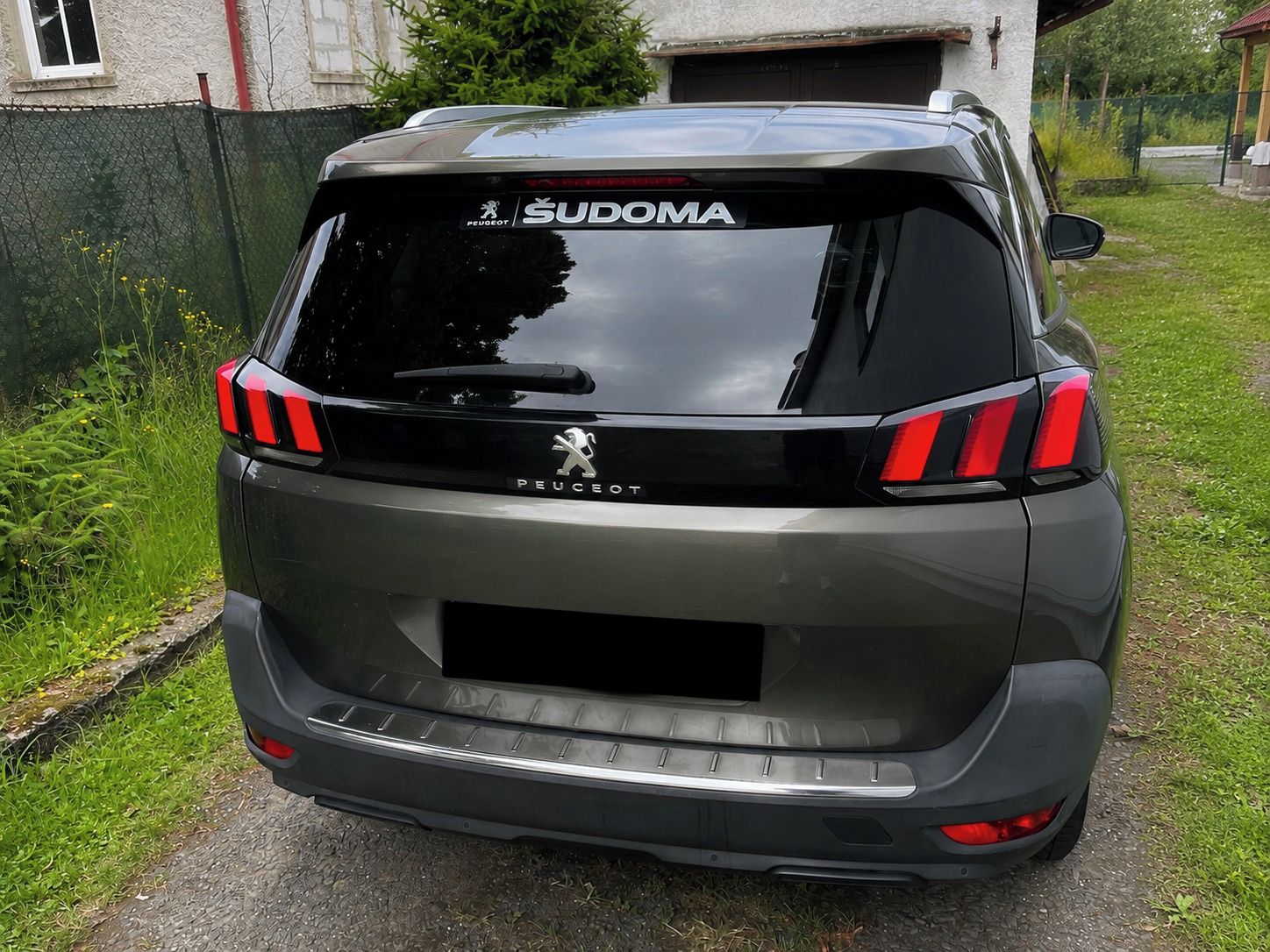Peugeot 5008, 1.5 HDI ALLURE, 7 míst - fotka 4