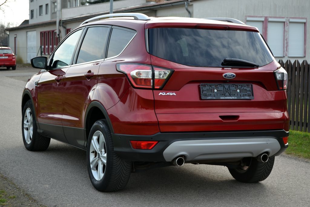 Ford Kuga, 2.0 TDCI 110kW Titanium - fotka 2