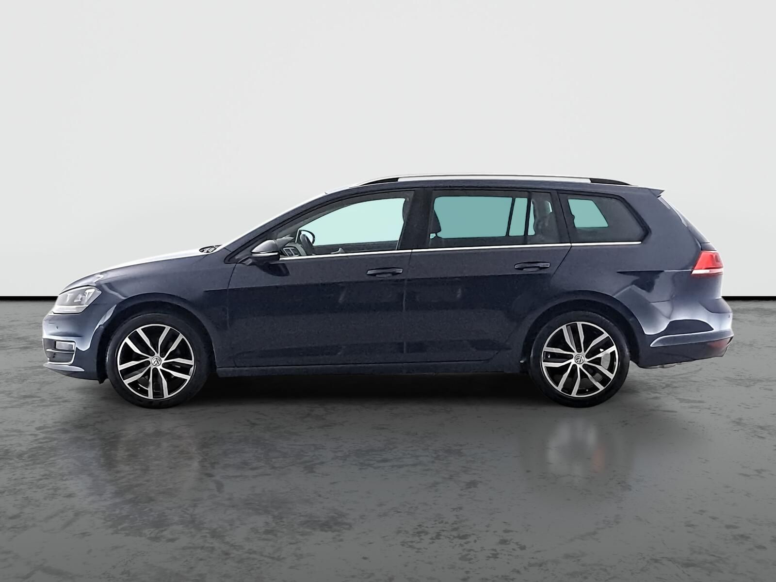 Volkswagen Golf, 2.0 TDI, Kožené sedačky - fotka 3