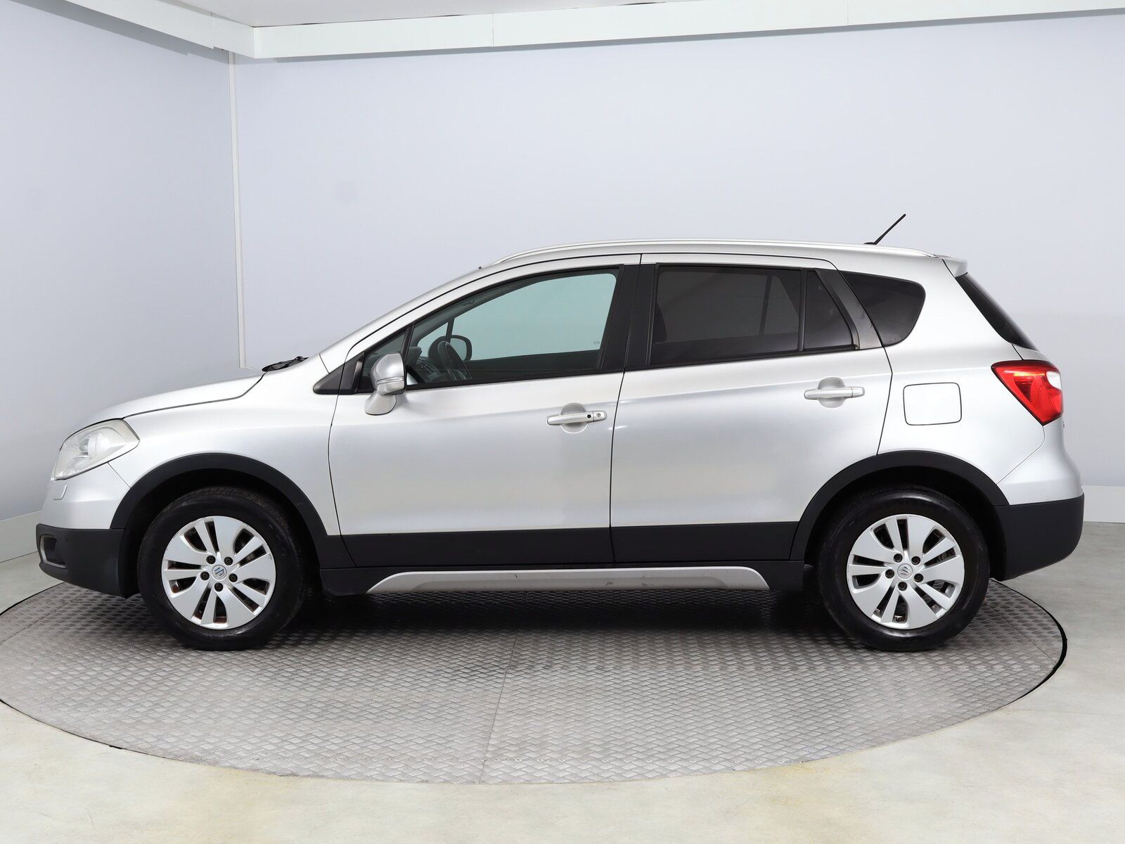 Suzuki SX4 S-Cross, 1.6 VVT AllGrip, 4X4, ČR - fotka 3