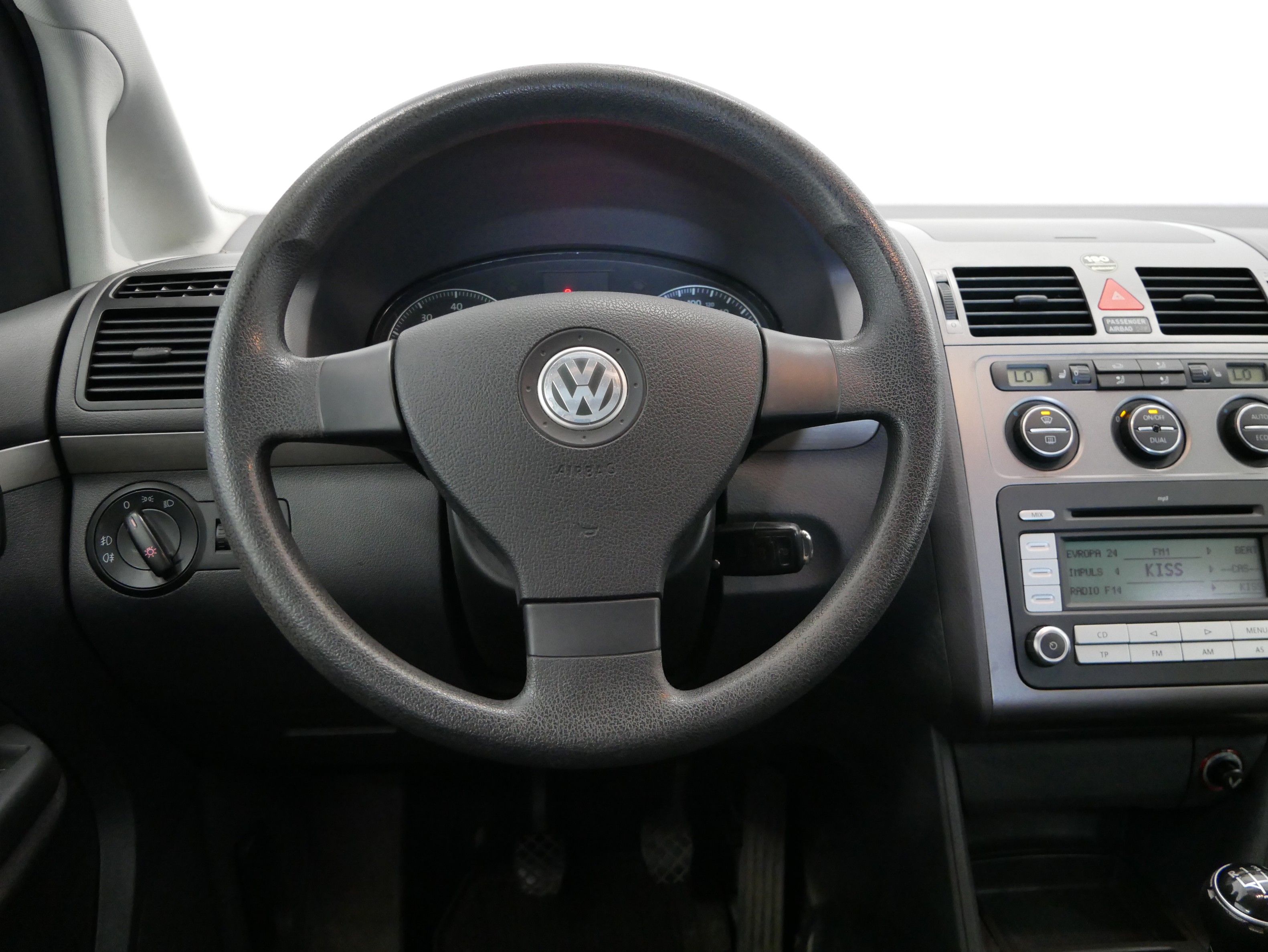 Volkswagen Touran, 1.6 MPI 75kW Trendline - fotka 6