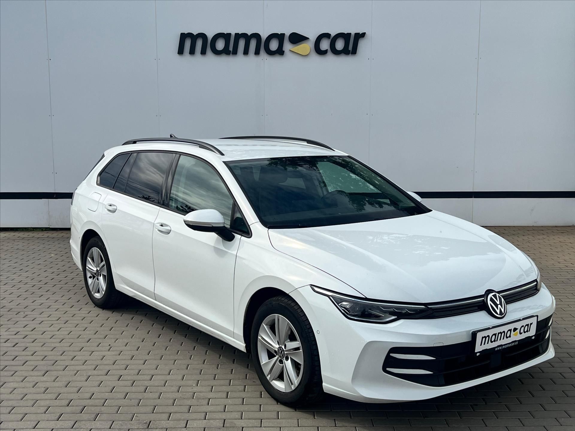 Volkswagen Golf, 2.0TDI LIFE ACC NAVI 1.MAJ ČR