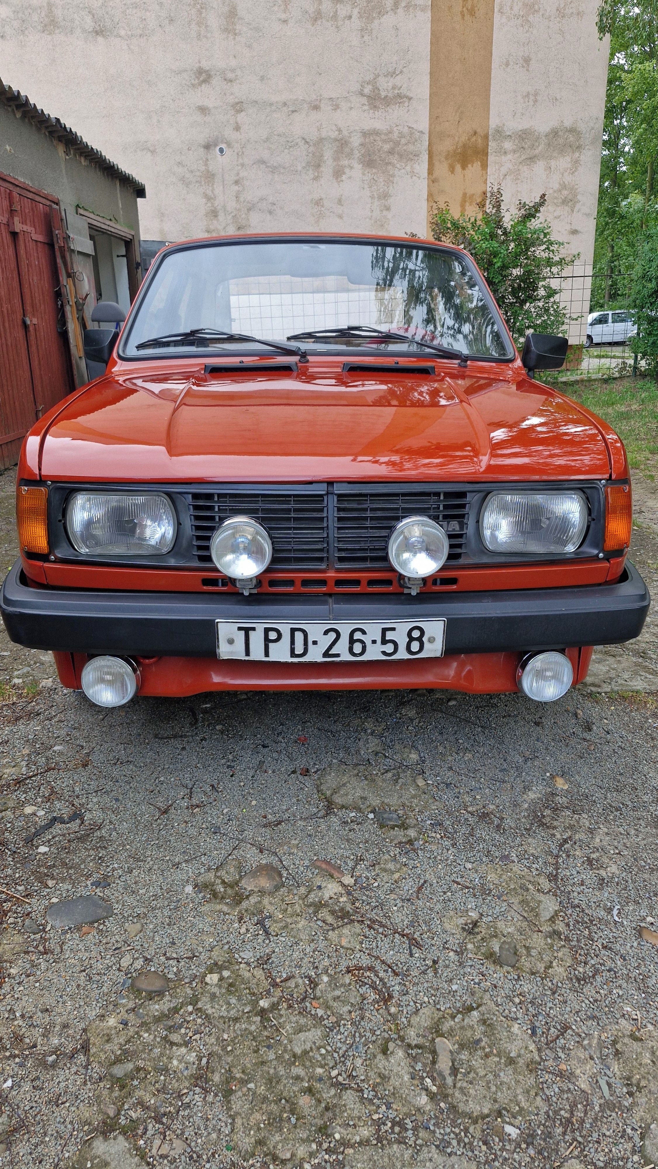 Škoda 105, Škoda 105 ve výborném stavu - fotka 3