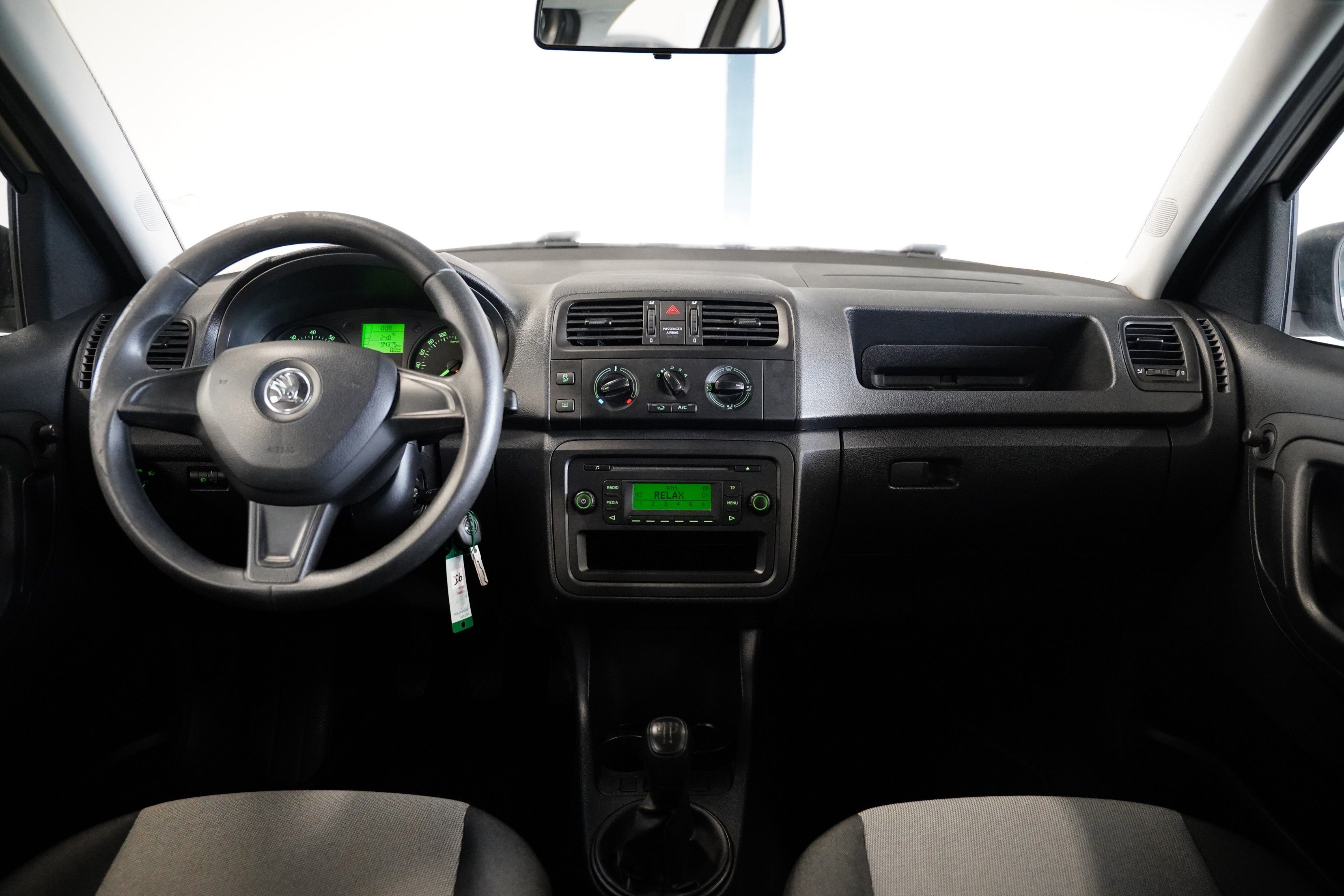 Škoda Roomster, 1.2 HTP 51 kW Active - fotka 5